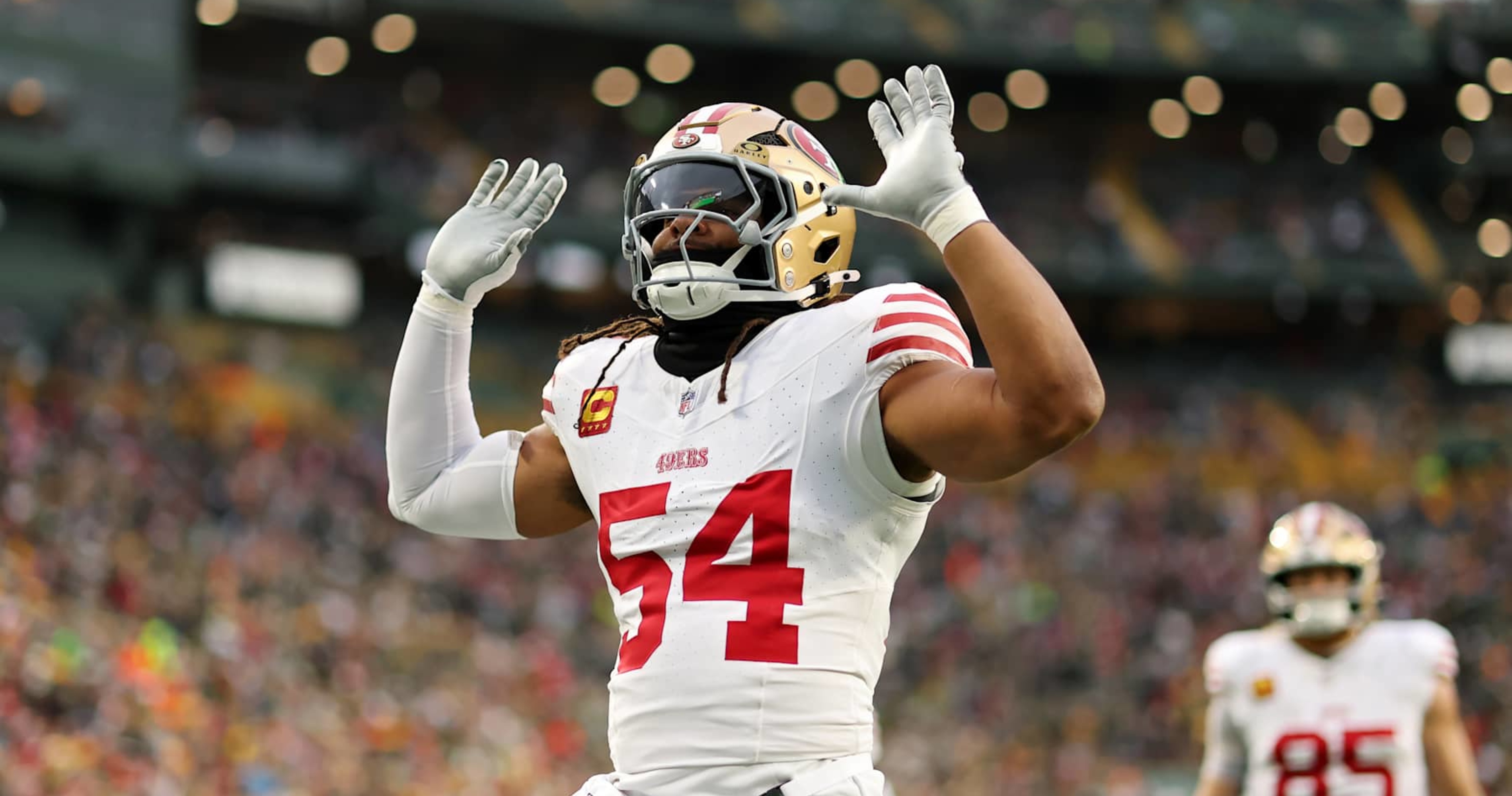 49ers’ Fred Warner Says He’s Played Through Fractured Ankle Injury Since NFL Week 4