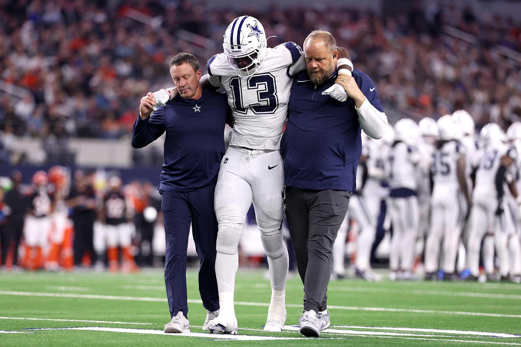 Cowboys' DeMarvion Overshown Out for Season with Knee Injury; Uncertain