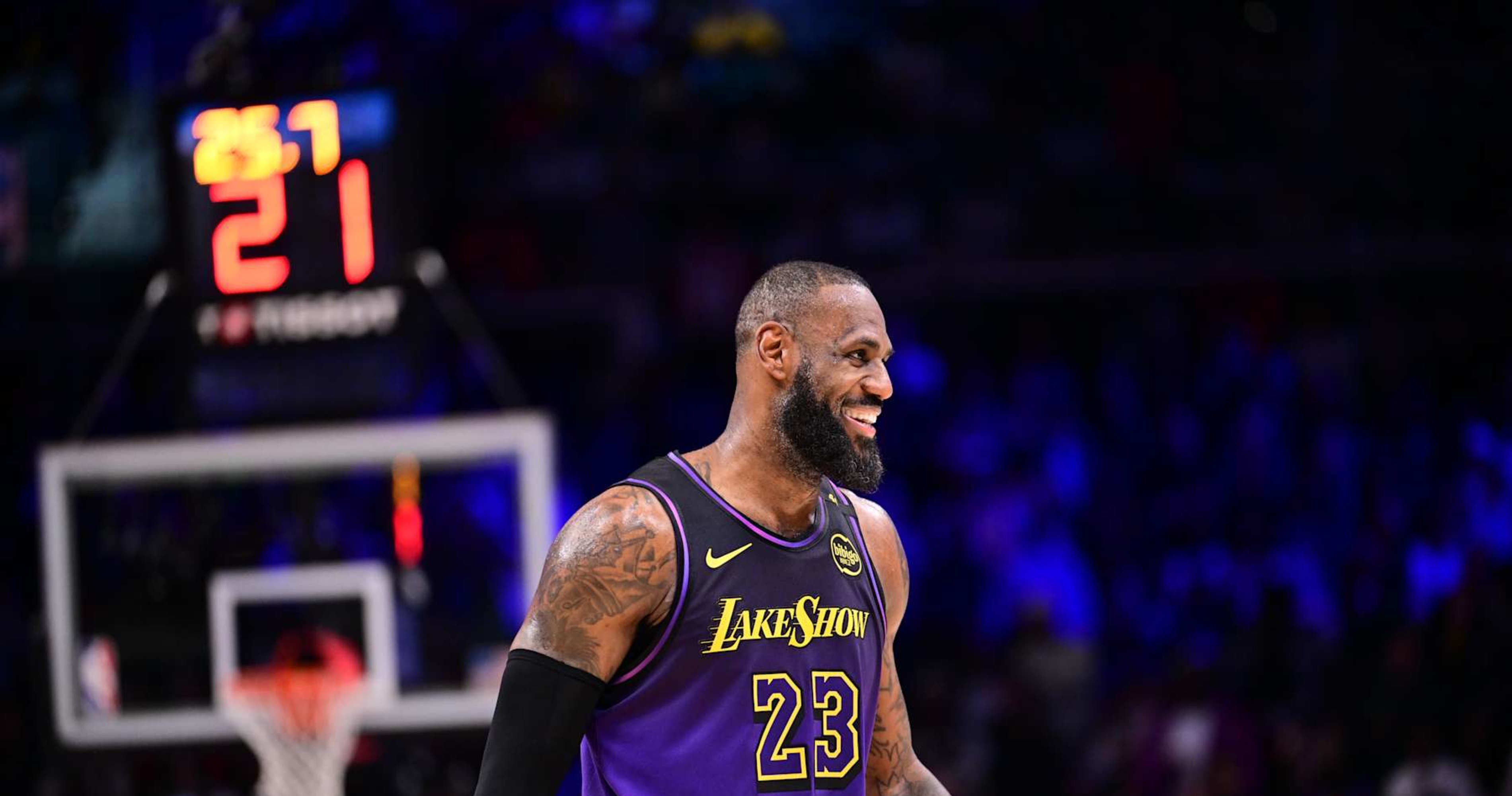 NBA Insider: Lakers’ LeBron James ‘as Human as He’s Ever Looked’ During Iconic Career