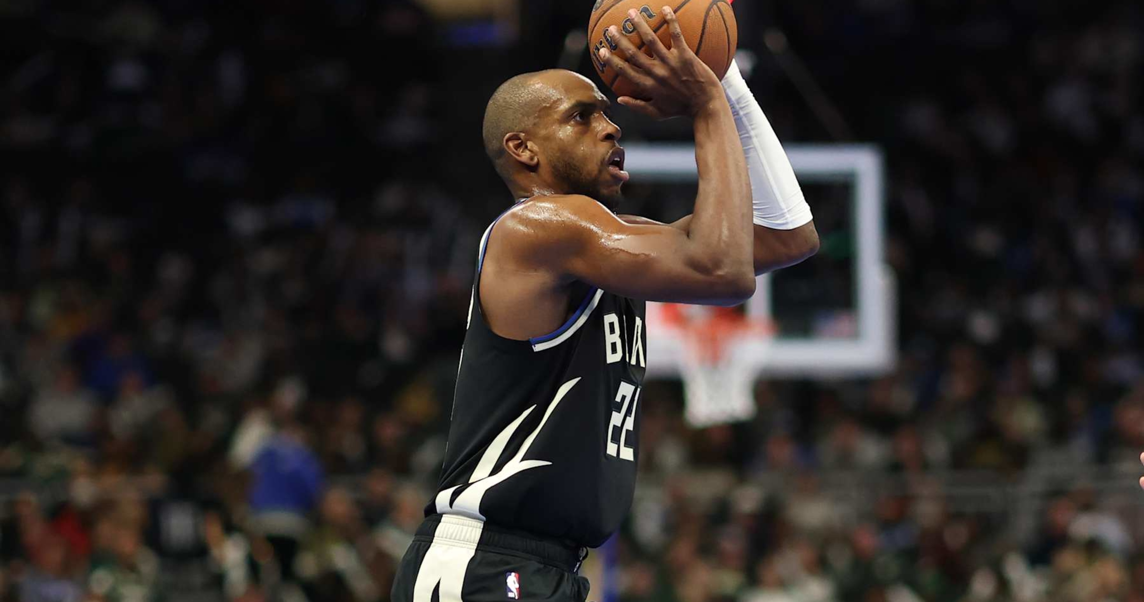 Khris Middleton Rumors: Bucks Have ‘0 Interest’ in Trading Star at NBA Deadline