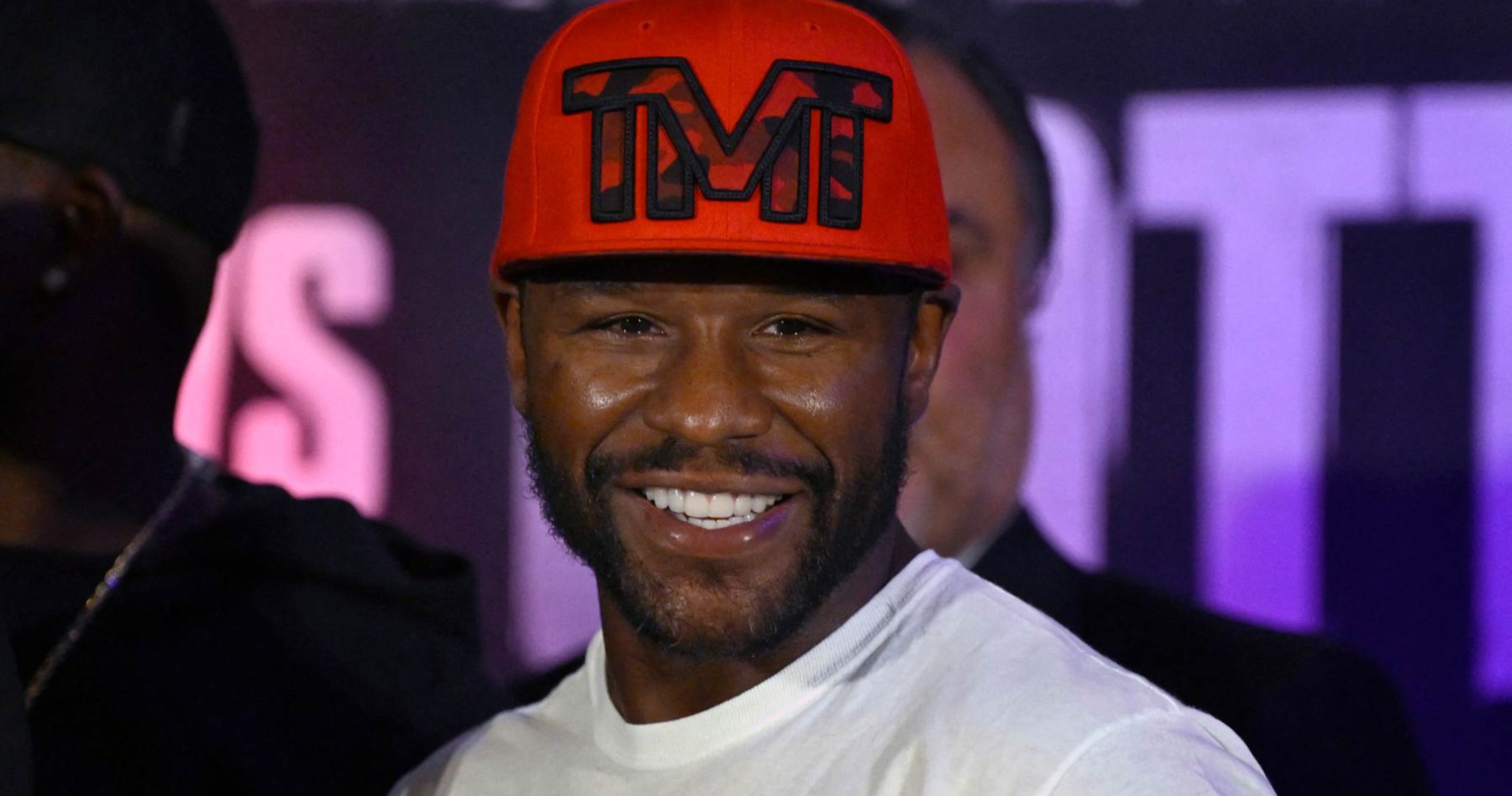 Floyd Mayweather Drops $20M+ on NYC Building: From Diamond District Shopper to Building Owner!