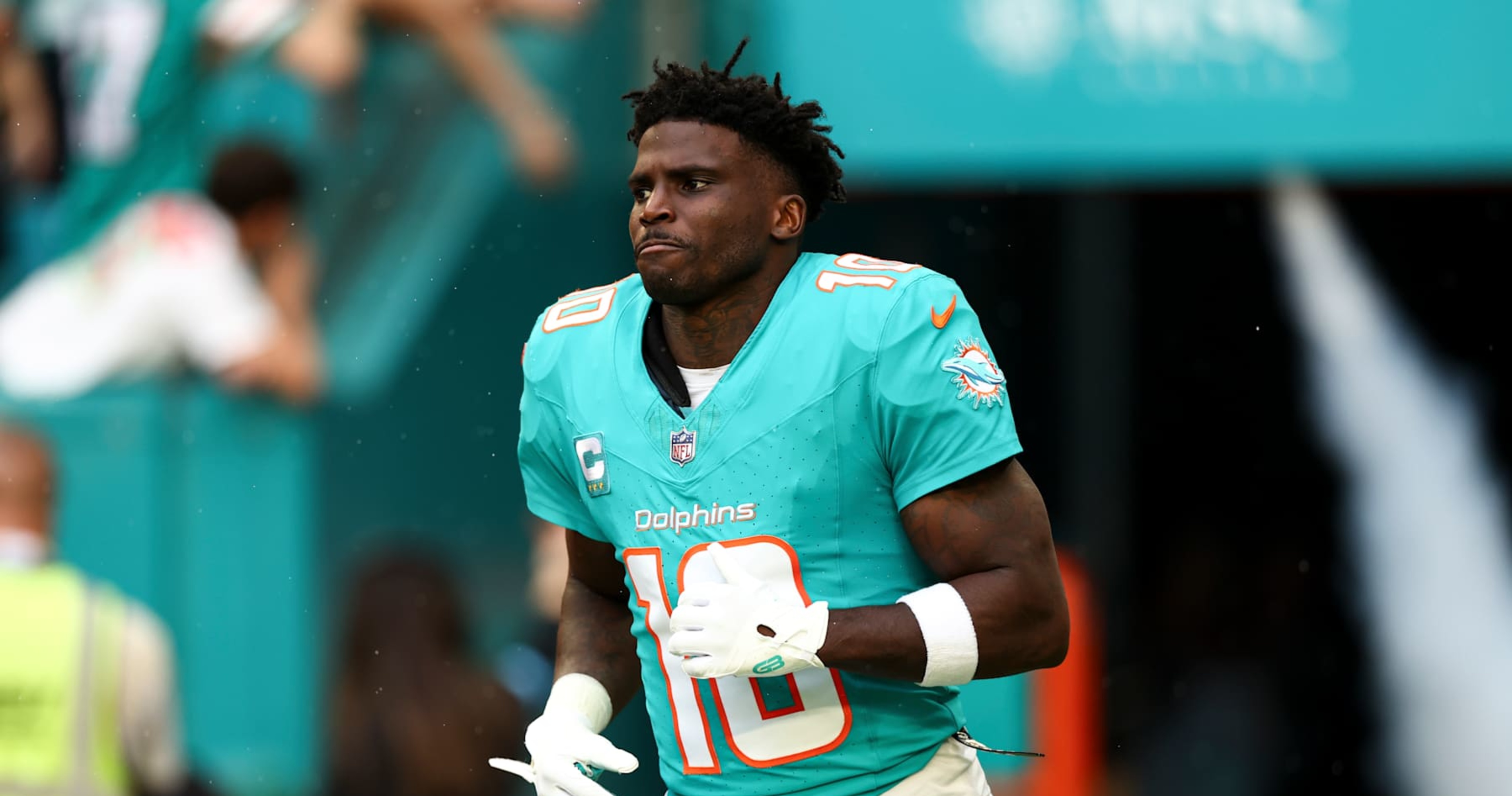 Tyreek Hill’s Top NFL Trade Landing Spots After Dolphins WR’s Comments on Future