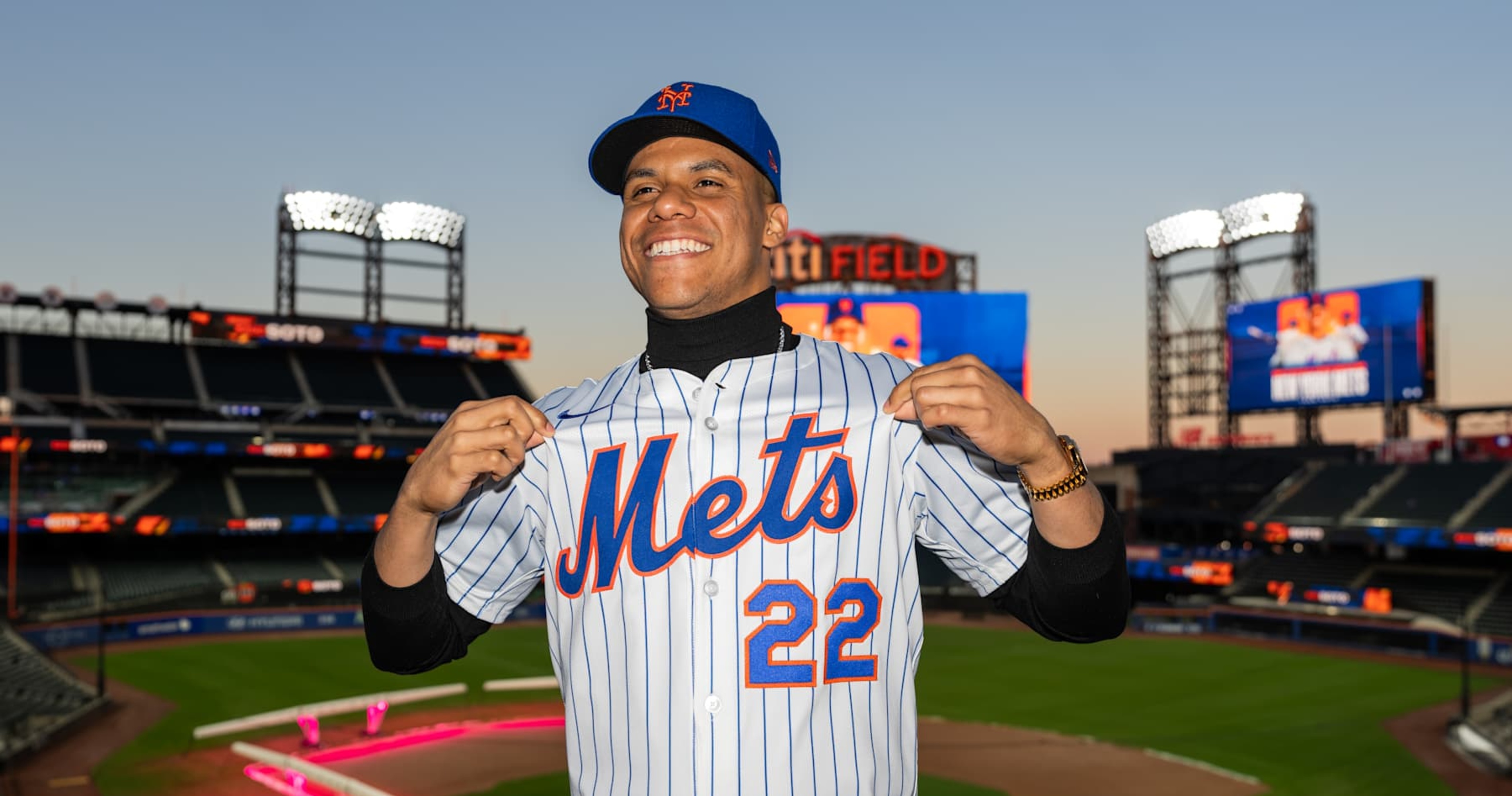 MLB Exec: Juan Soto's Mets Contract Could Be 'Blessing' for Yankees 'In the End' post image