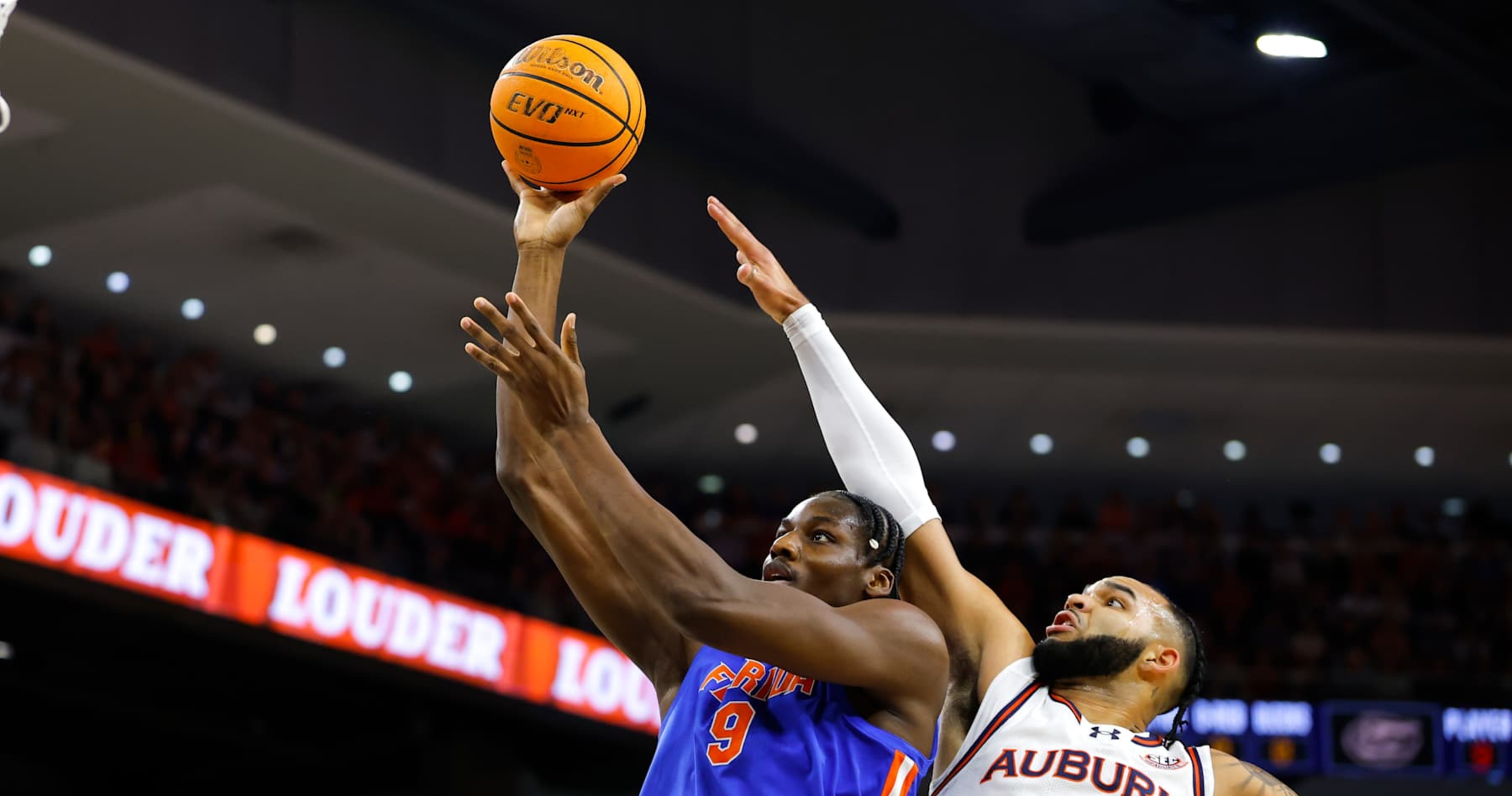 No. 1 Auburn Upset by No. 6 Florida as CBB Fans Debate SEC's Best Team Before Bracket