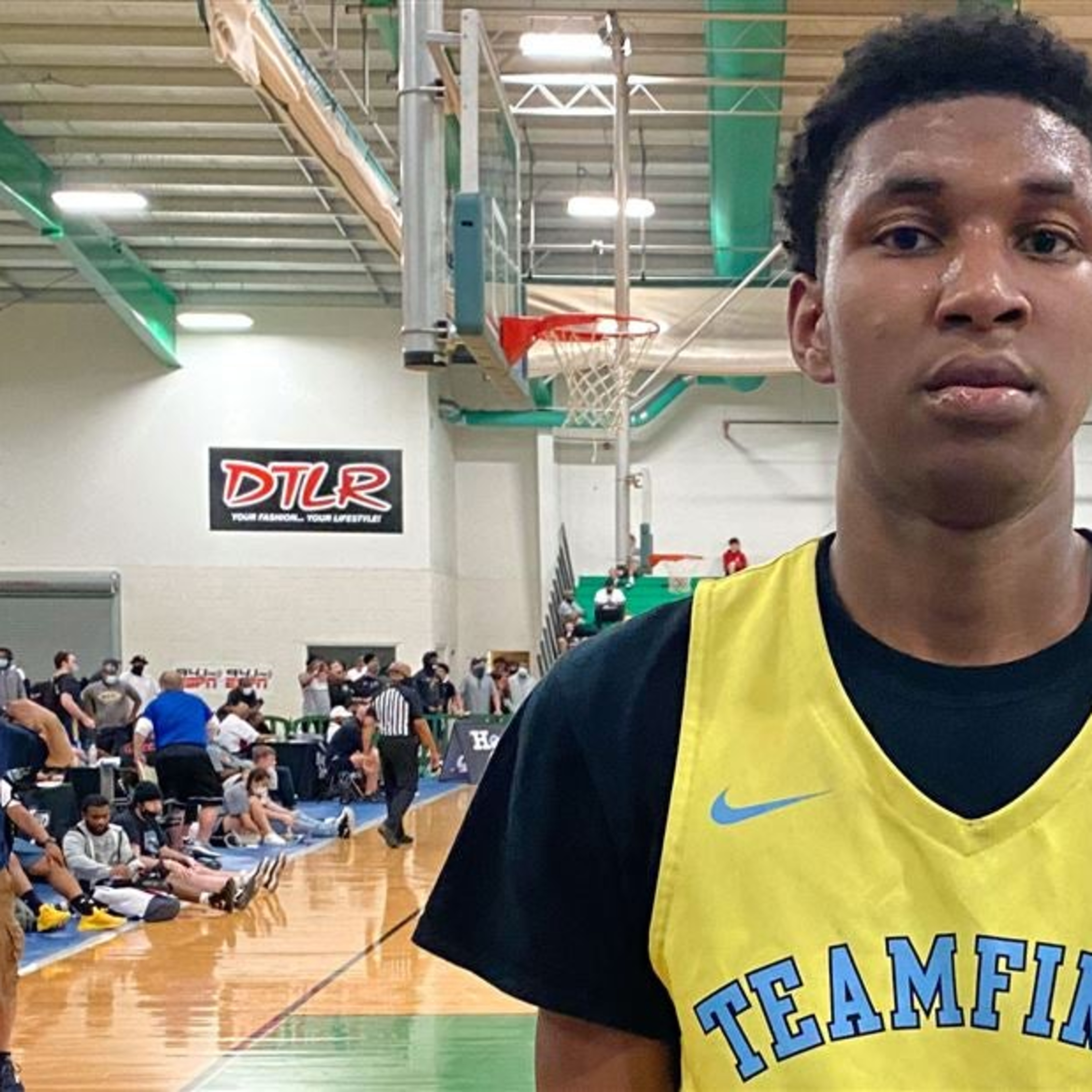 5-Star SF Justin Edwards Commits to Kentucky Over Tennessee; No. 3 Recruit for 2023