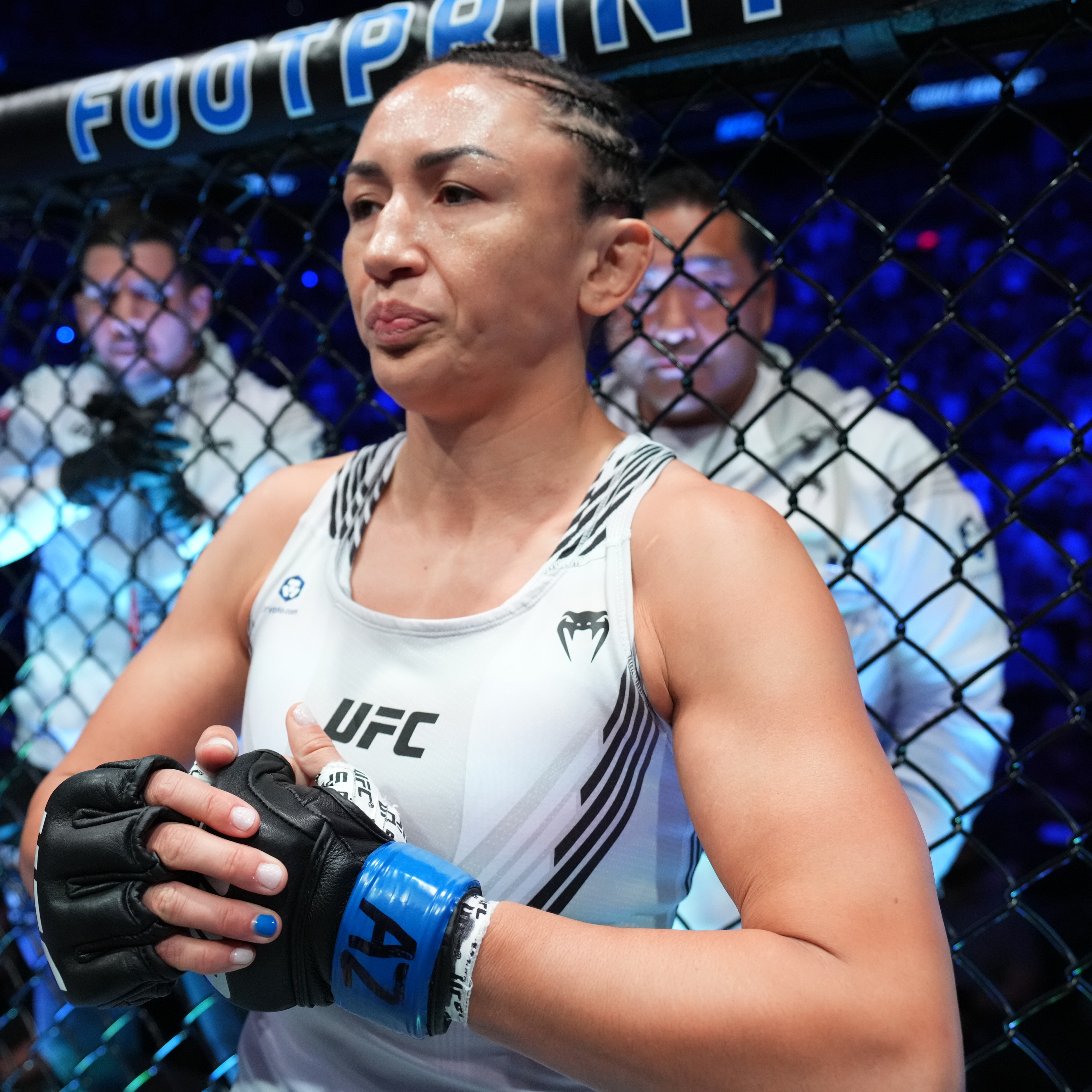 Carla Esparza Beats Rose Namajunas by Decision at UFC 274 to Win Strawweight Title
