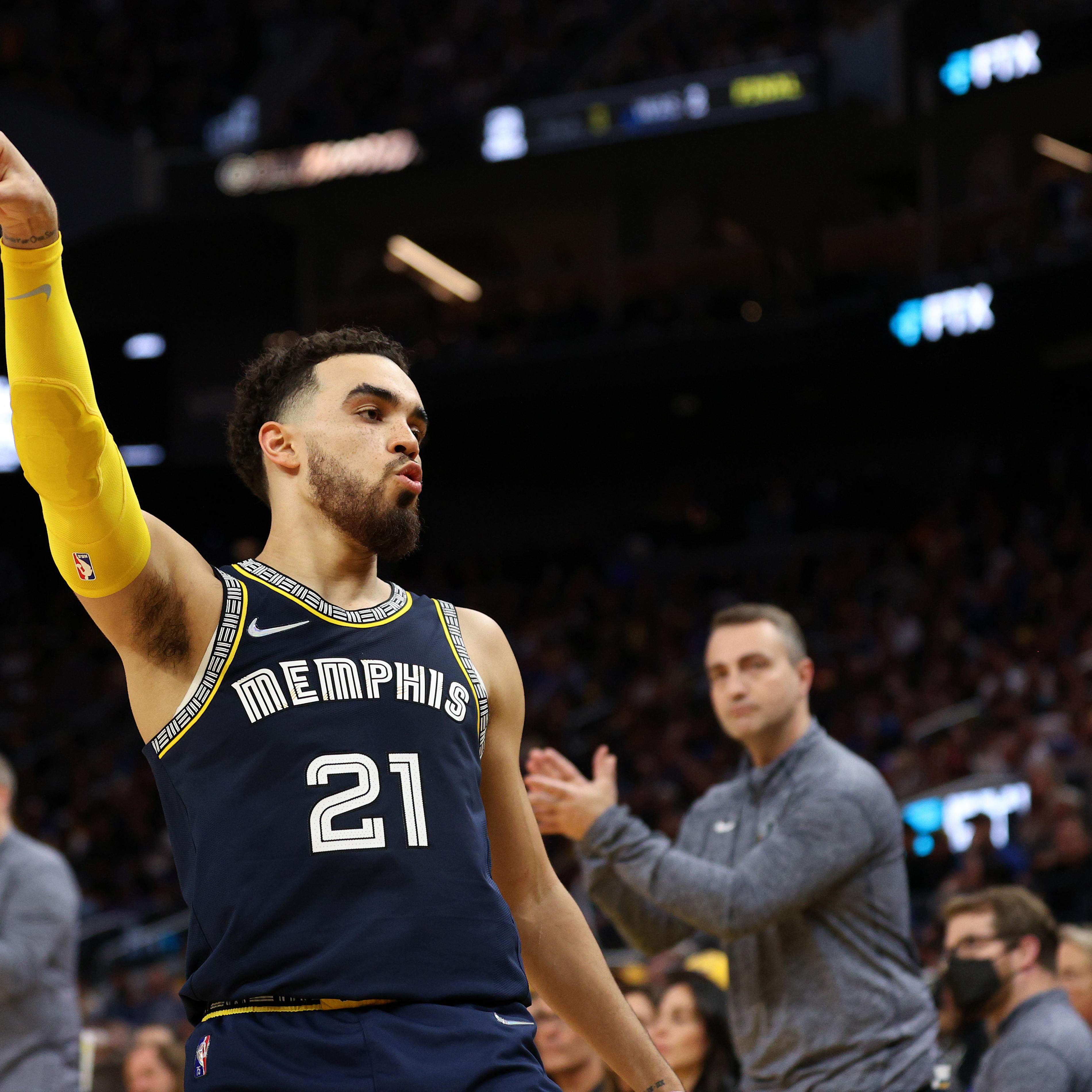 Tyus Jones, Grizzlies Agree to New 3-Year, $30M Contract in NBA Free Agency