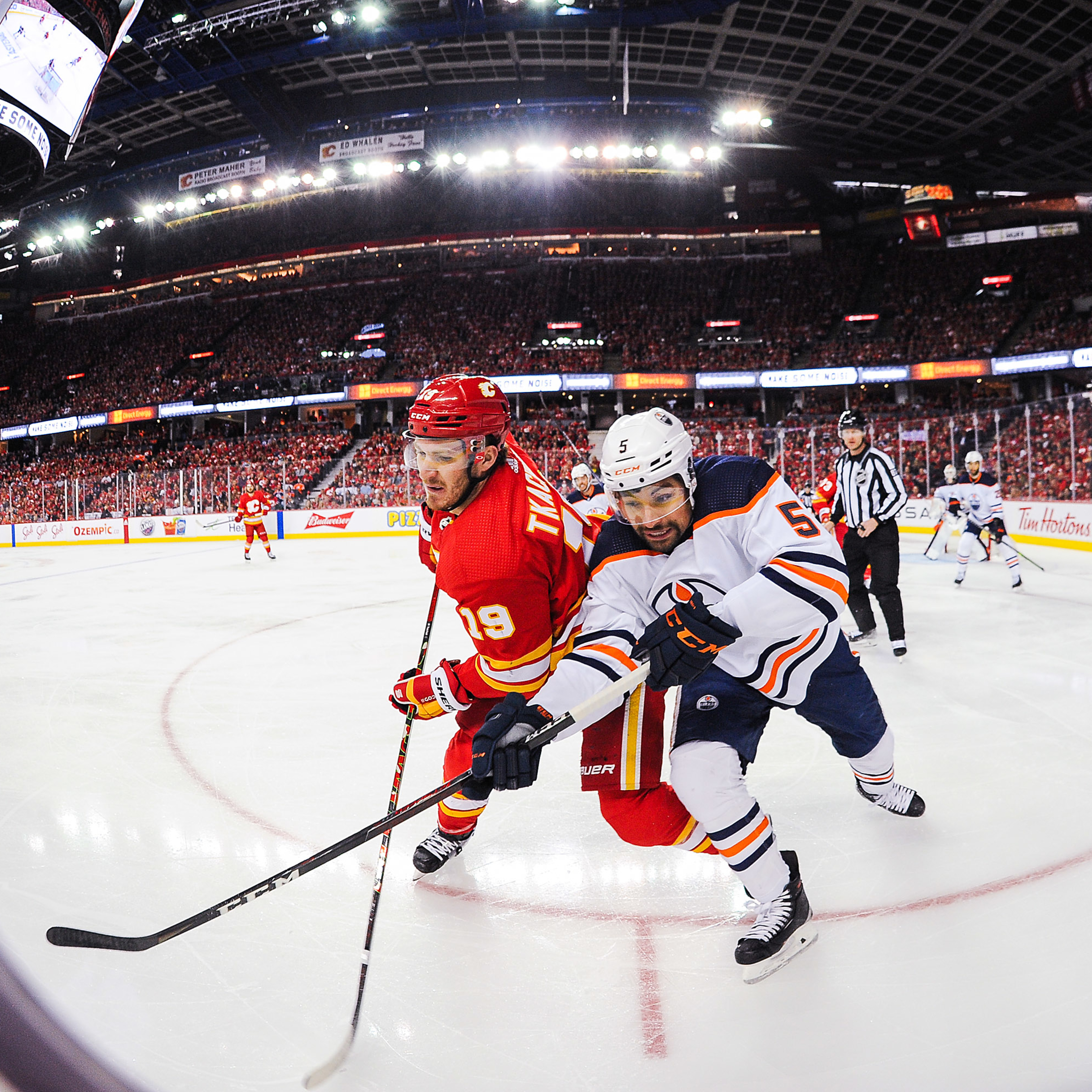 Followers in Dismay as Matthew Tkachuk, Flames Beat Connor McDavid, Oilers in Chaotic Game 1 thumbnail