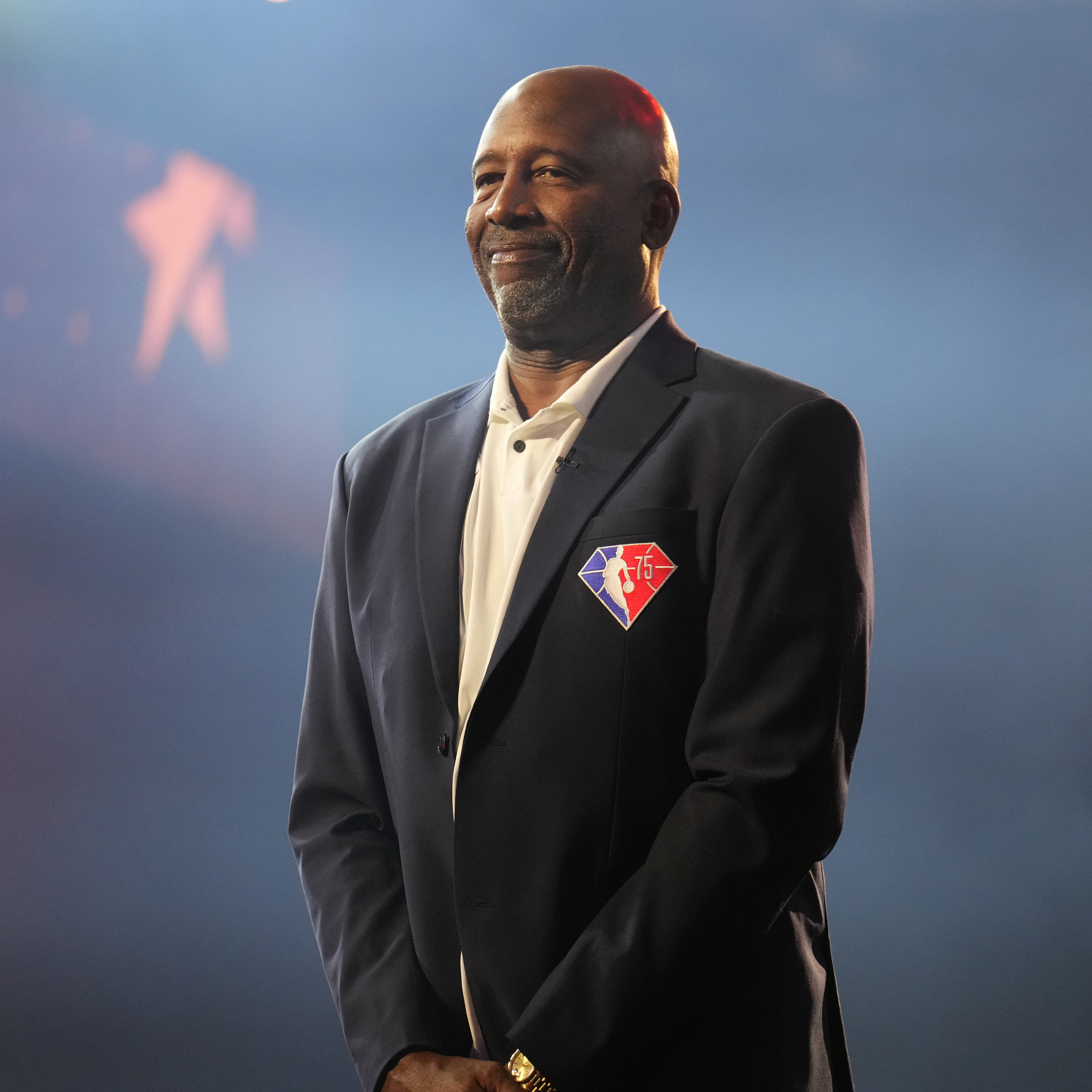 James Worthy: All NBA Players Do is 'Practice 3s, Lift Weights, Get Tattoos, Twe..