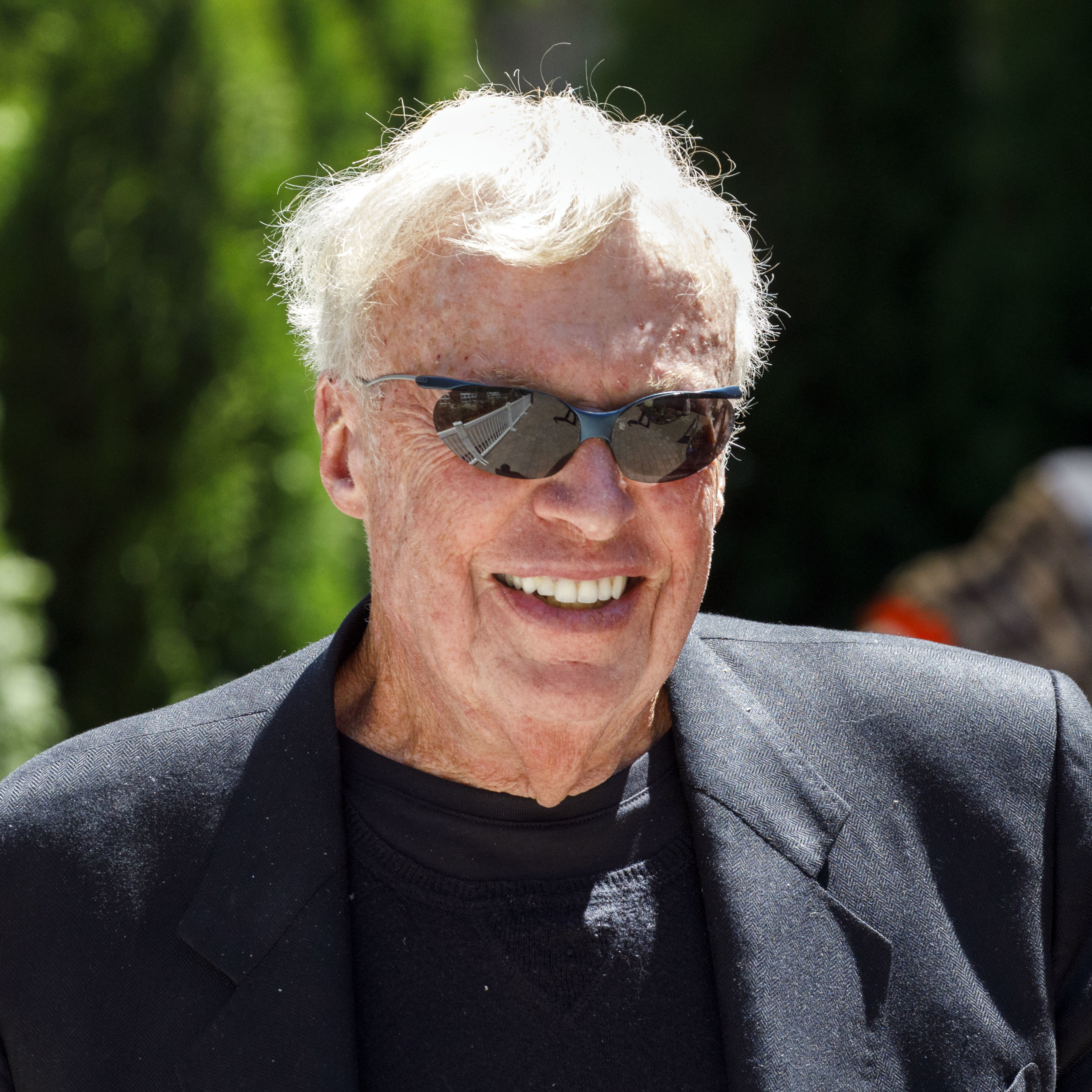 Report: Nike Founder Phil Knight, Dodgers' Alan Smolinisky Make $2b Offer for Bl..