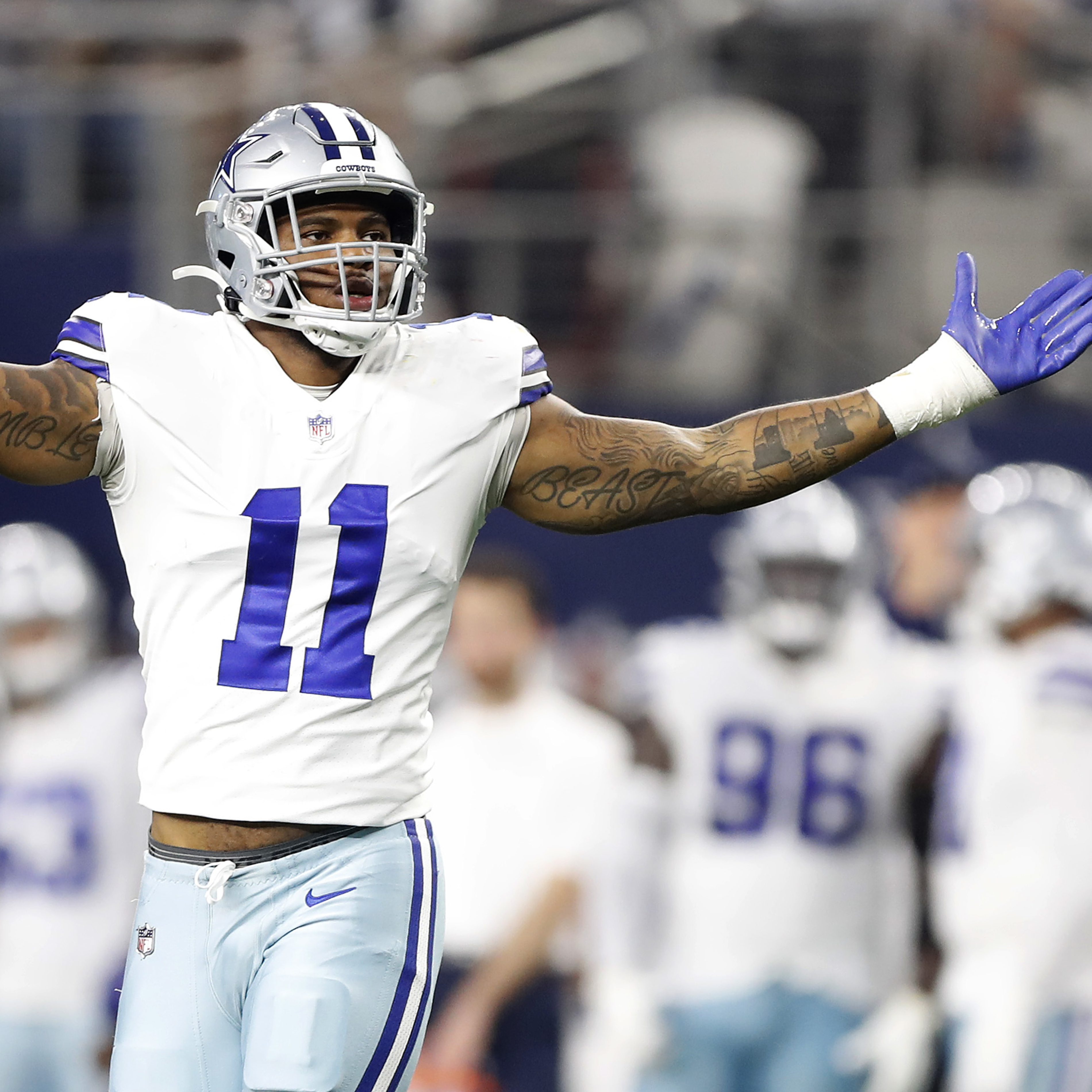 Cowboys’ Micah Parsons Sending Fans Money After Twitter Exchange over Gas Prices