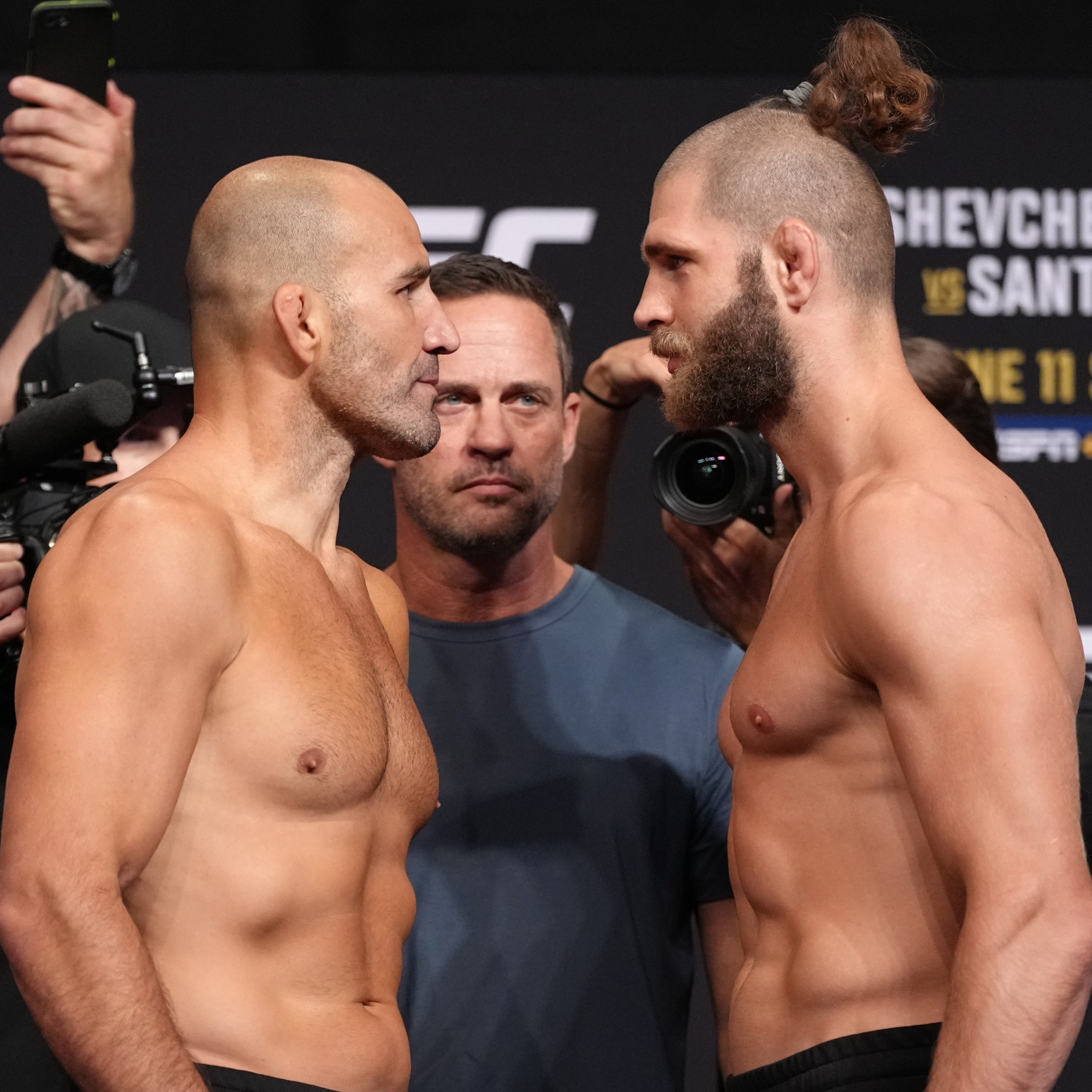 UFC 275 Fight Card: PPV Schedule, Odds and Predictions for Teixeira vs. Prochazka