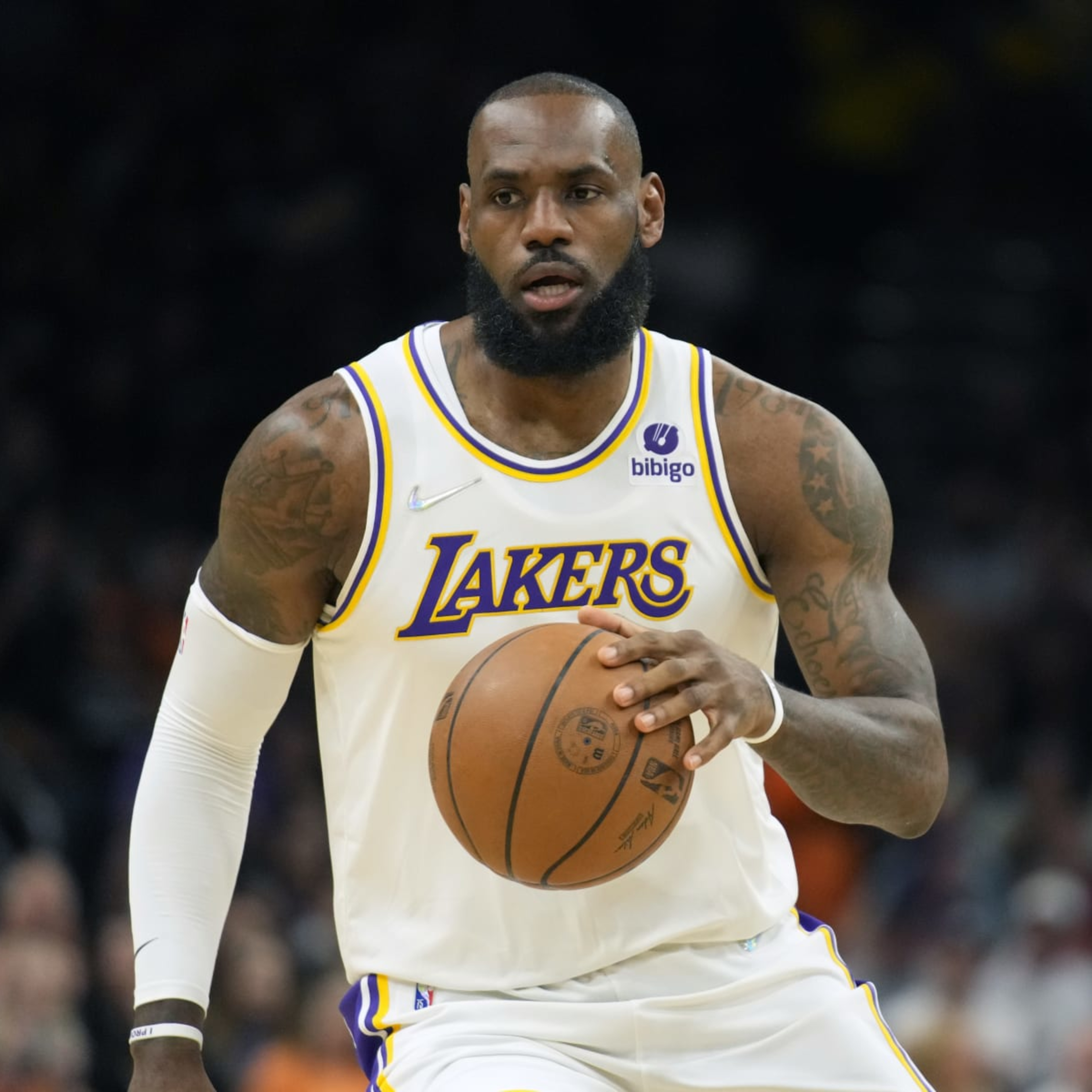 Lakers' LeBron James to Take Part in Drew League for 1st Time Since 2011