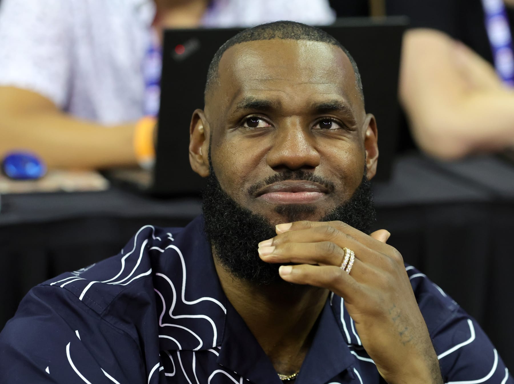 Report: 1-of-1 Michael Jordan, LeBron James, Kobe Bryant Card Could Sell for $3M-Plus - Vimarsana News