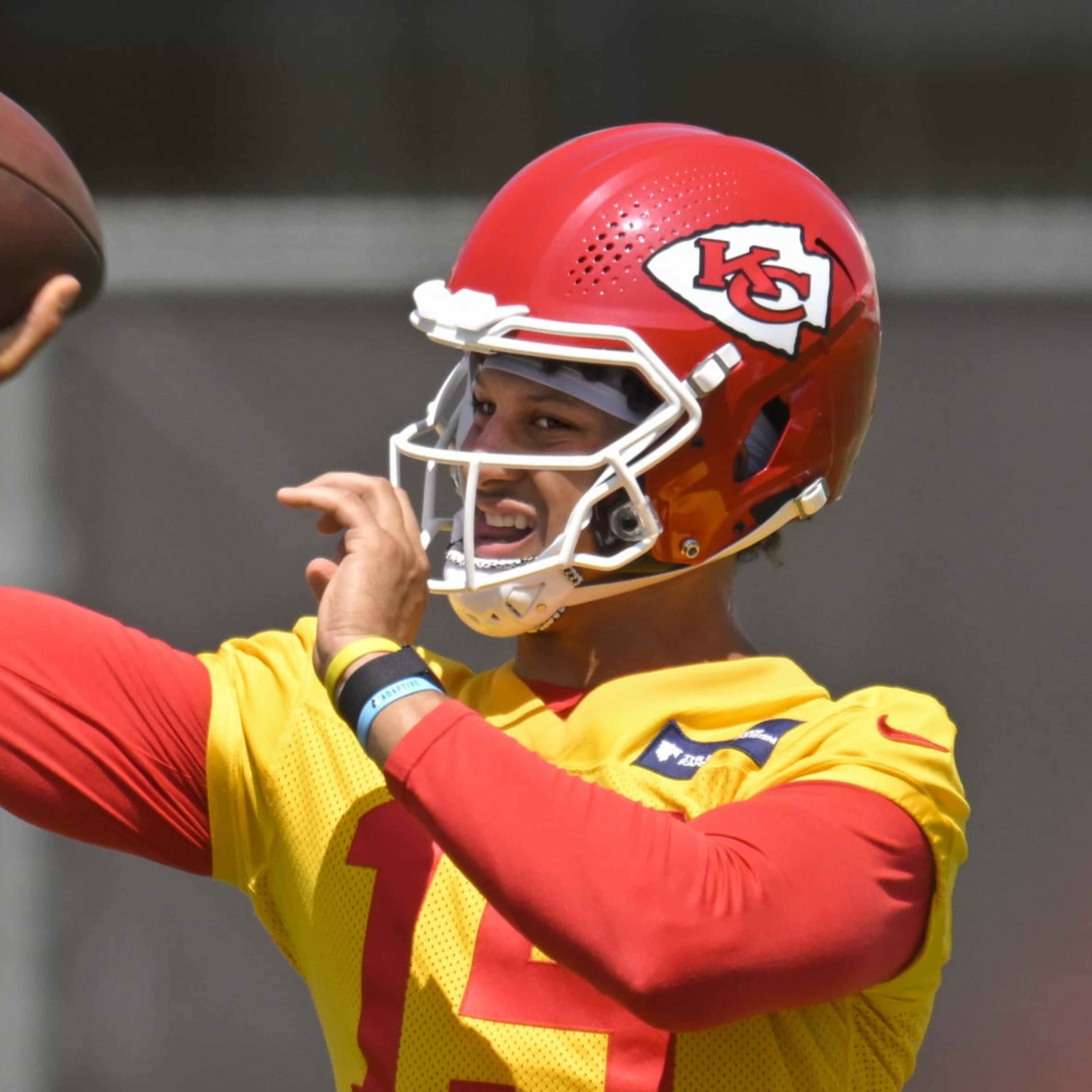 Patrick Mahomes Calls Out 'Weird' Criticism of Black QBs After 'Streetball' Comm..