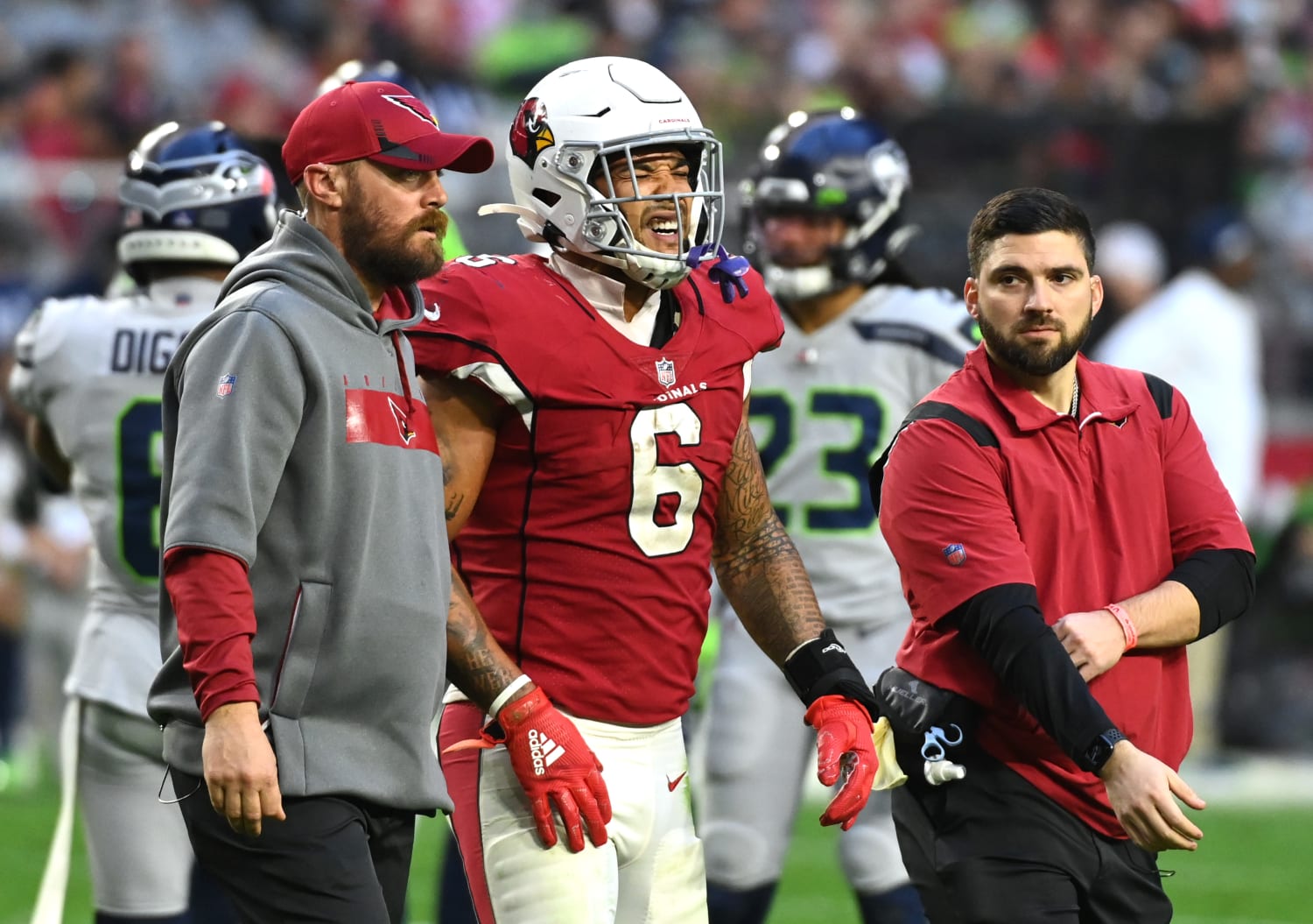 Cardinals' James Conner gets into a scuffle with 49ers' Talanoa Hufanga  after the game