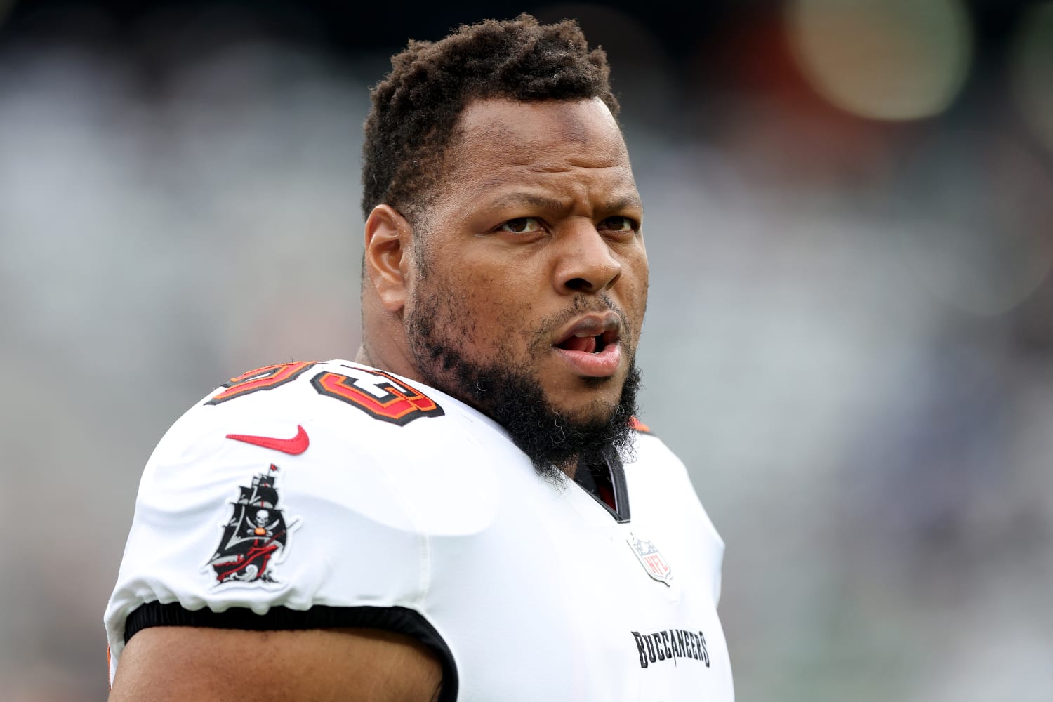 Report: Browns, Vikings, Raiders interested in Ndamukong Suh