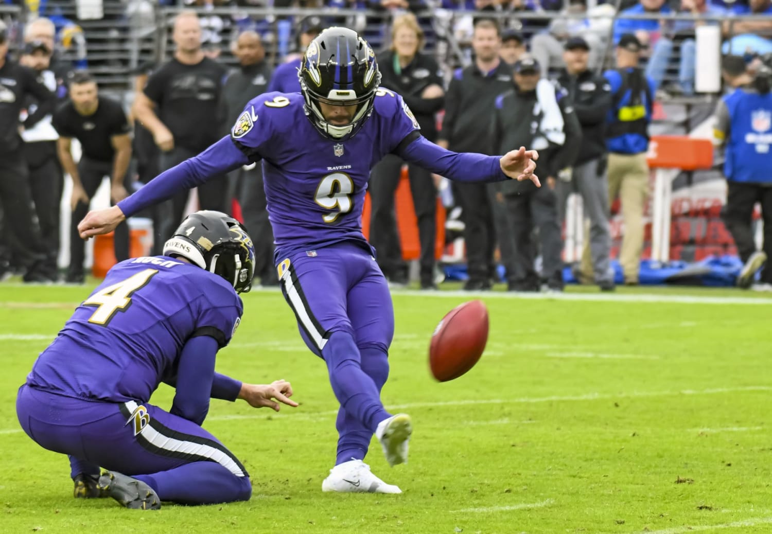 Justin Tucker comes through in OT thriller to keep Ravens atop