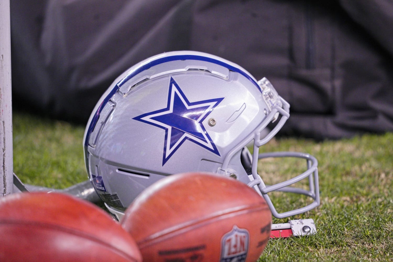 Todd Archer on X: The Cowboys will be in their Color Rush uniforms on  Thursday vs. the Titans with this helmet look.  / X