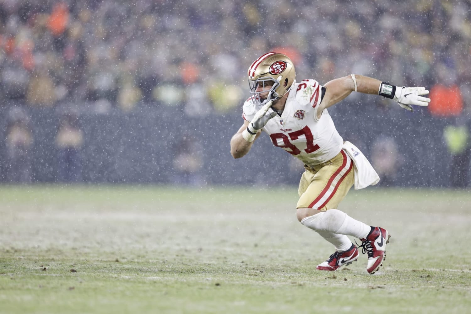 Bleacher Report - The Bosa family is taking over. Defensive Player of the  Week (8):⁣⁣ ◼️NFC, Nick Bosa⁣⁣ ◼️AFC, Joey Bosa⁣ ⁣ 💪 B/R Gridiron