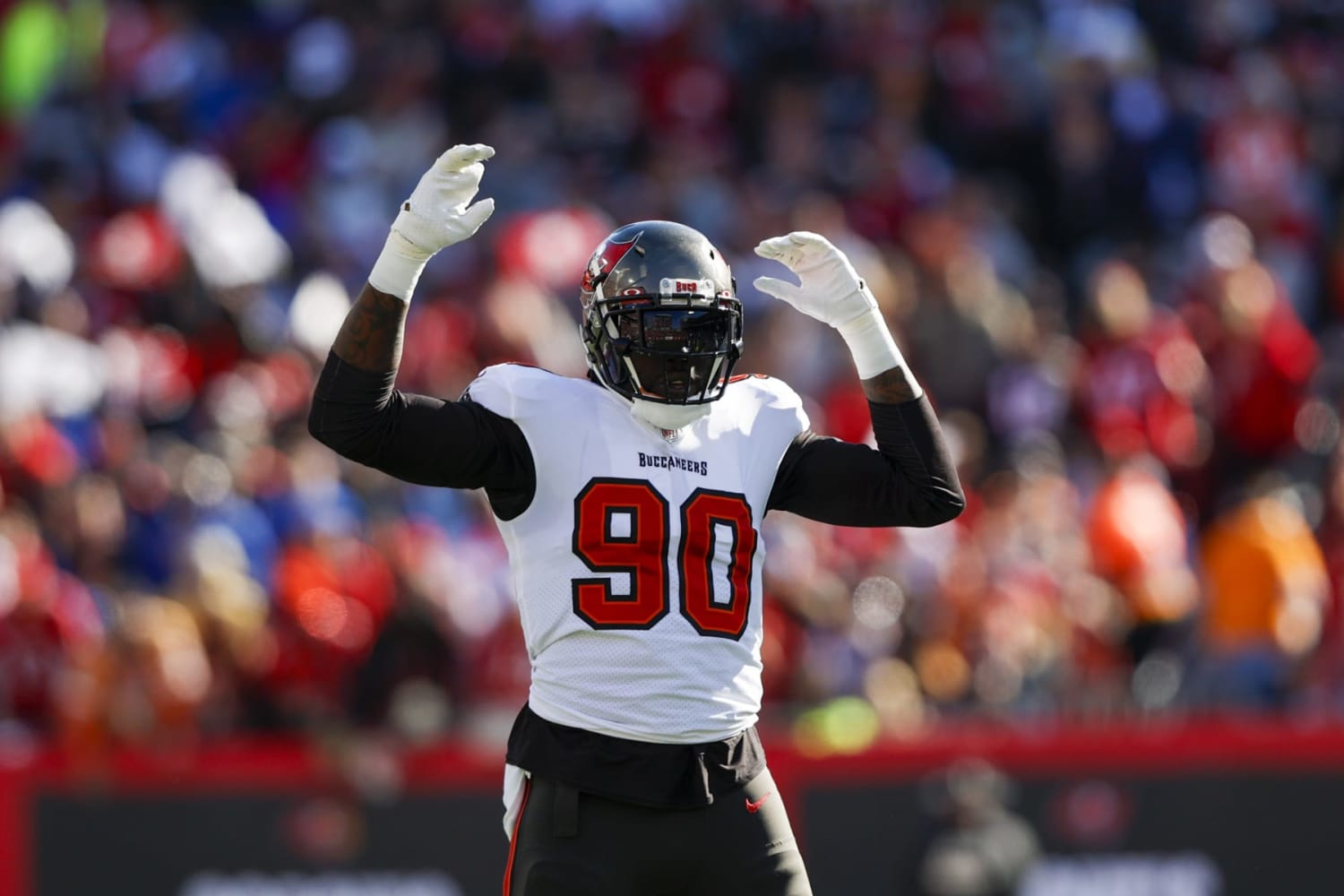 Source -- Jason Pierre-Paul back with Buccaneers on 2-year deal - ESPN