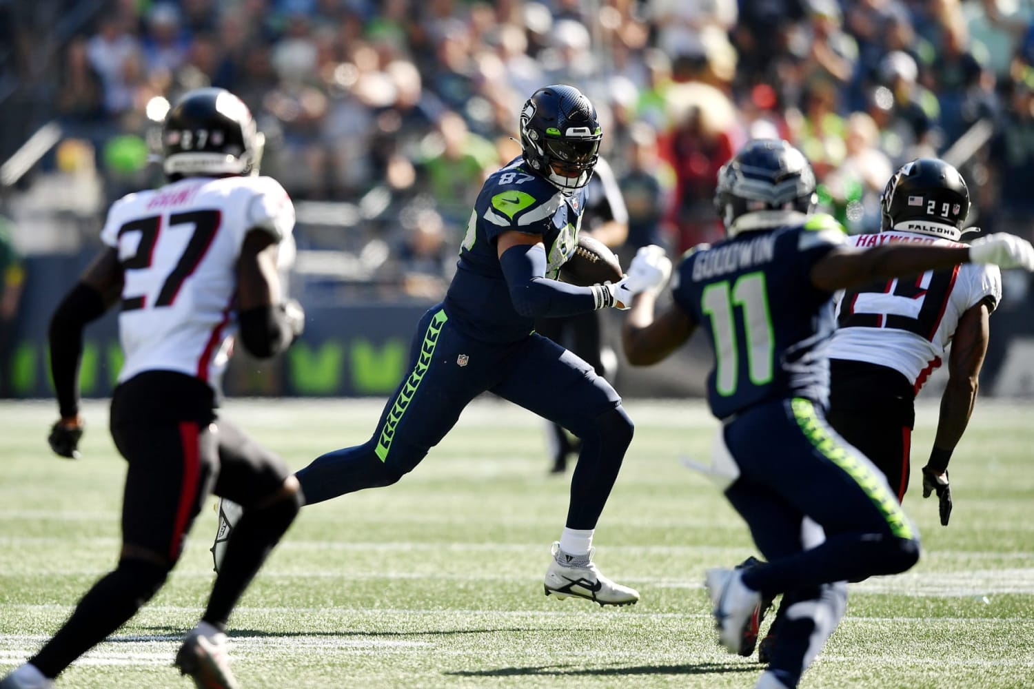 Falcons - Seahawks instant recap: Atlanta holds on late to win their first  game of 2022 - The Falcoholic