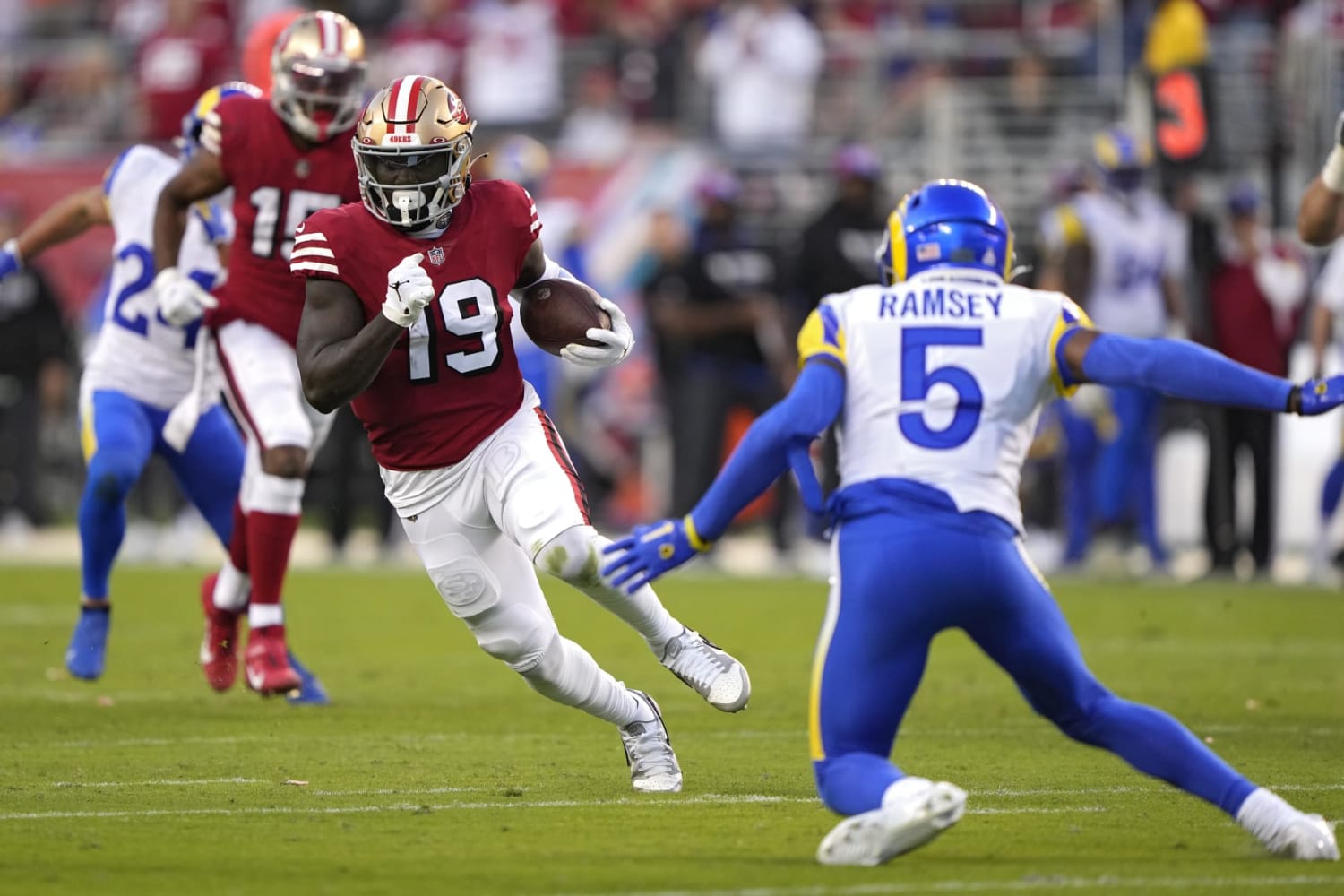 Deebo Samuel in The Best Football Shape Since 2019 - Bleacher Nation