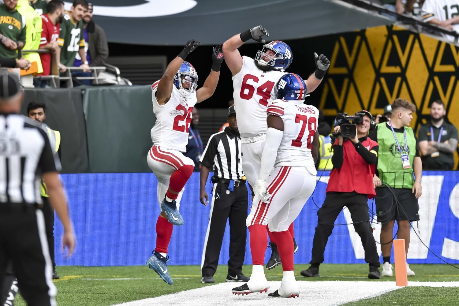 New York Giants win 27-22 stunner against Green Bay Packers in London -  ABC7 New York