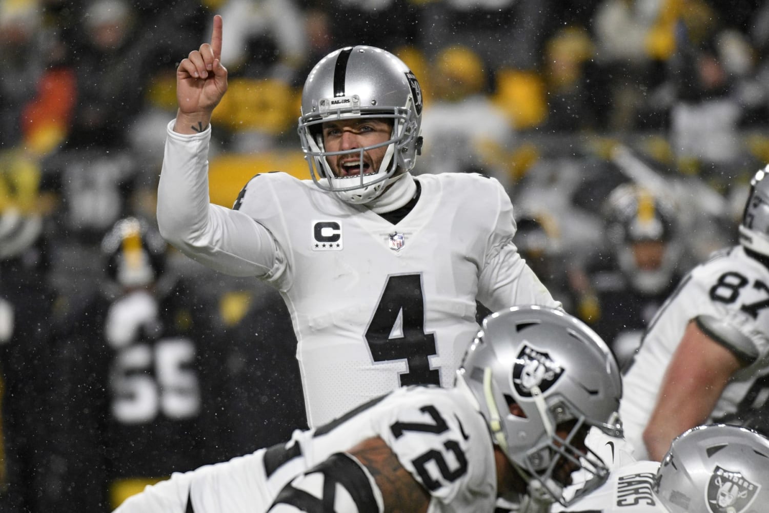 Steelers Pull Off A Christmas Miracle, Beat Raiders 13-10 To Keep