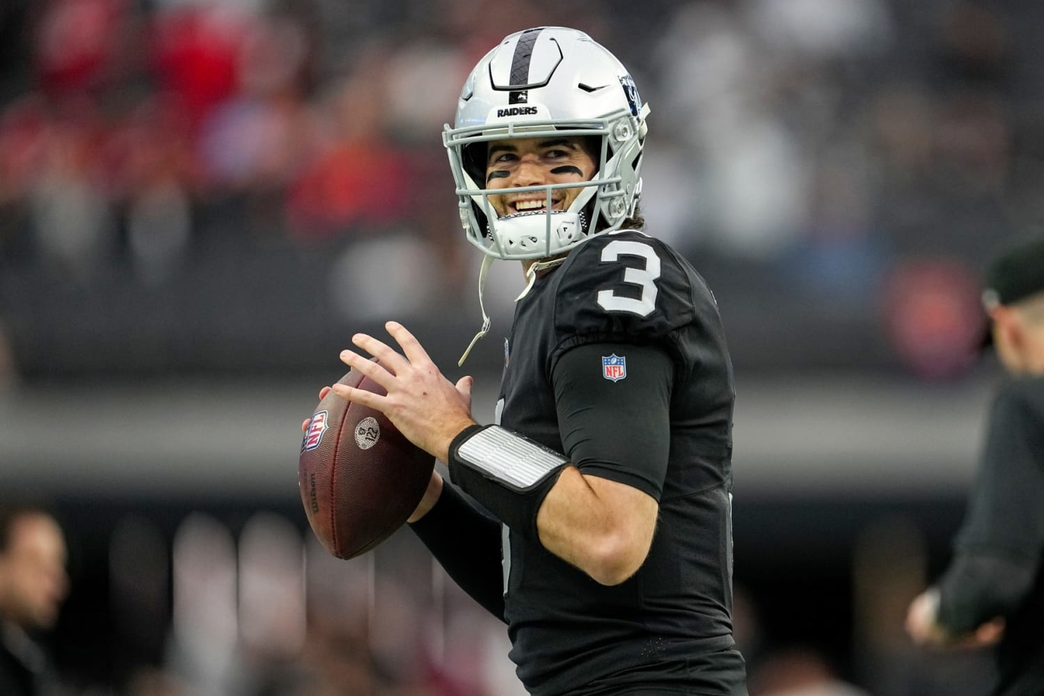 Kansas City Chiefs fans cheer against the Las Vegas Raiders in an NFL  football game, Saturday, Jan. 7, 2023, in Las Vegas, NV. Chiefs defeated  the Raiders 31-13. (AP Photo/Jeff Lewis Stock