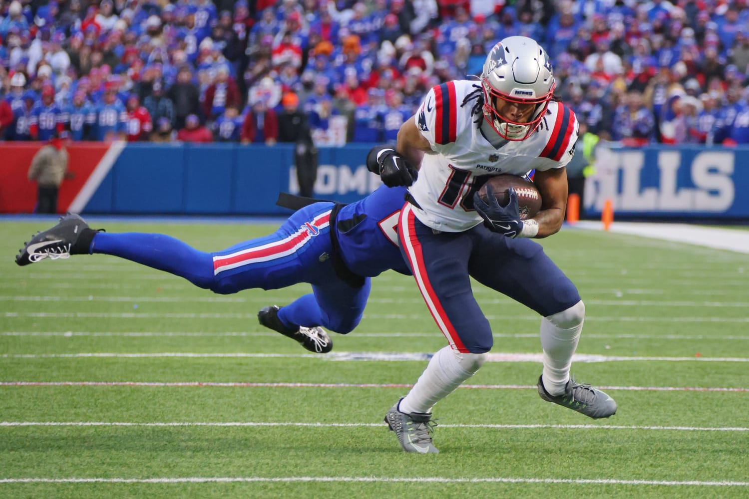 Patriots reportedly place second-round tender on Jakobi Meyers