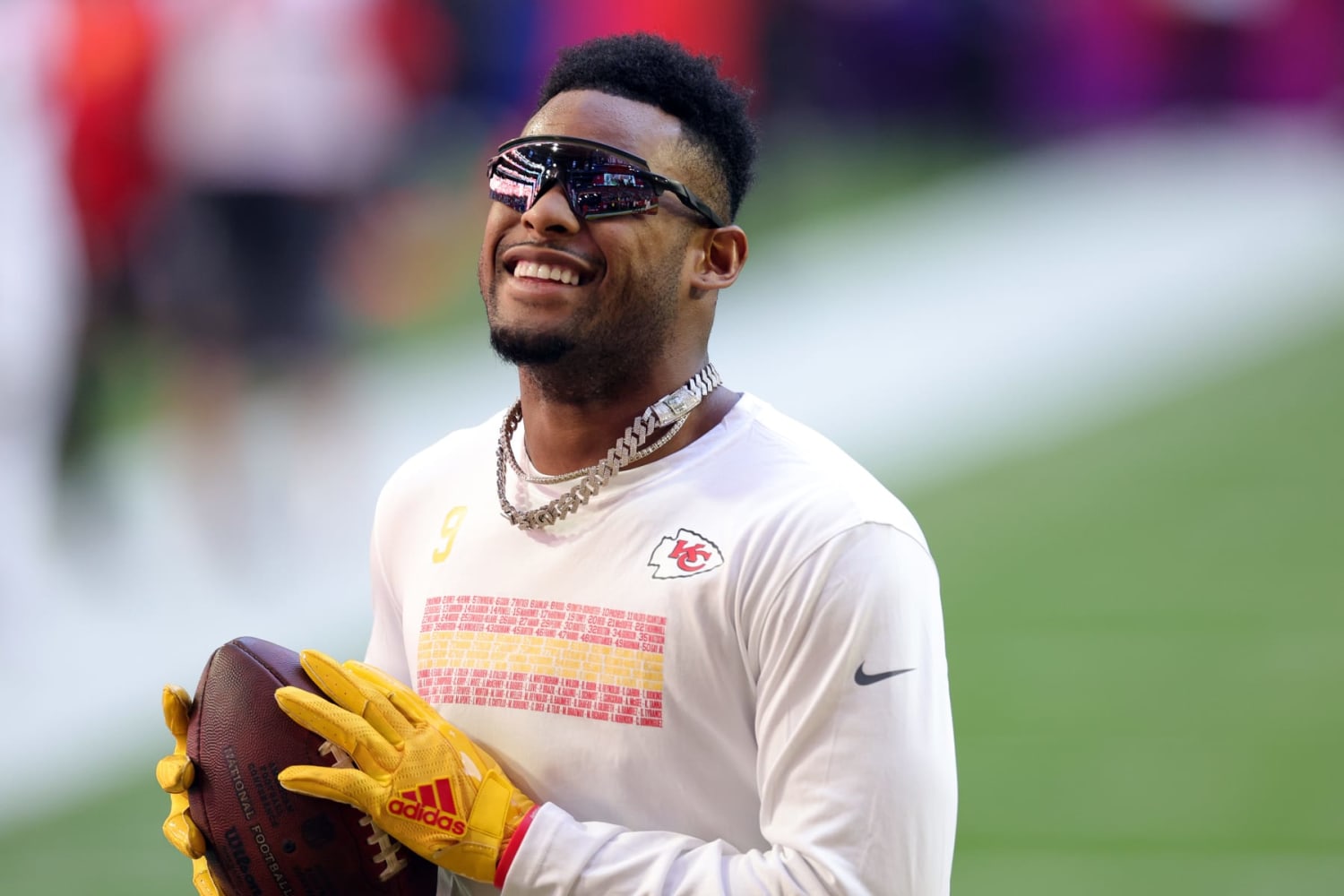 Ari Meirov on X: JuJu Smith-Schuster officially signed his contract with  the #Chiefs today. He will wear No. 9, which is what he wore at USC.   / X