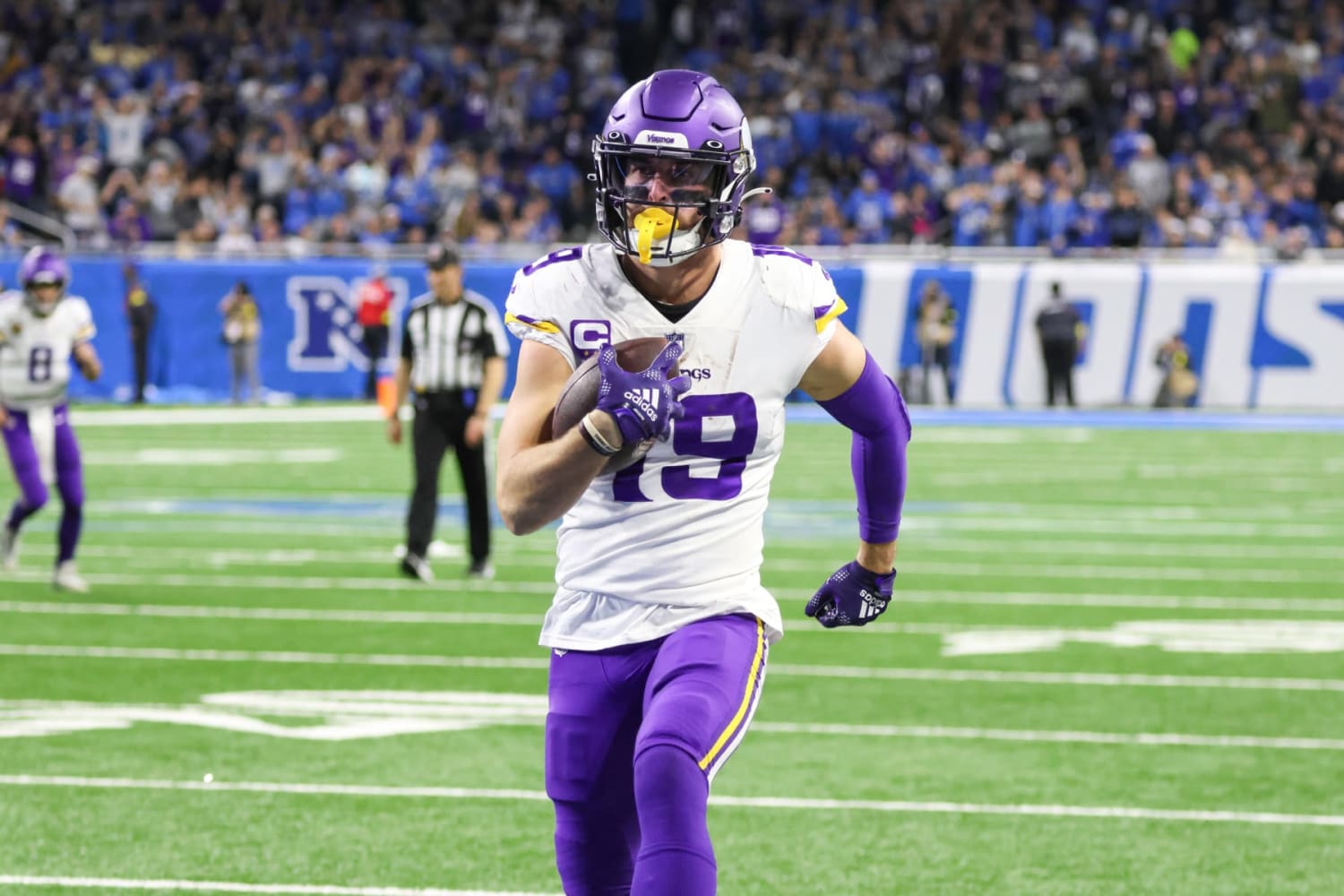 Dane Mizutani on X: Kirk Cousins rocking a custom Vikings suit postgame.  Respect.  / X