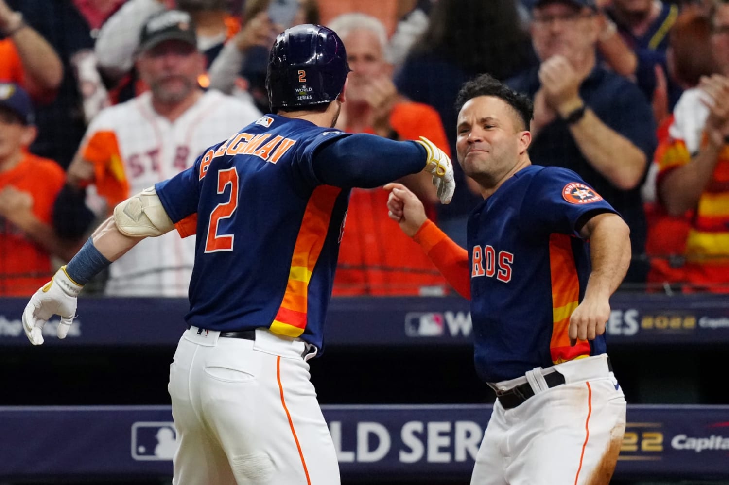 Altuve placed on injured list by Astros with left oblique discomfort