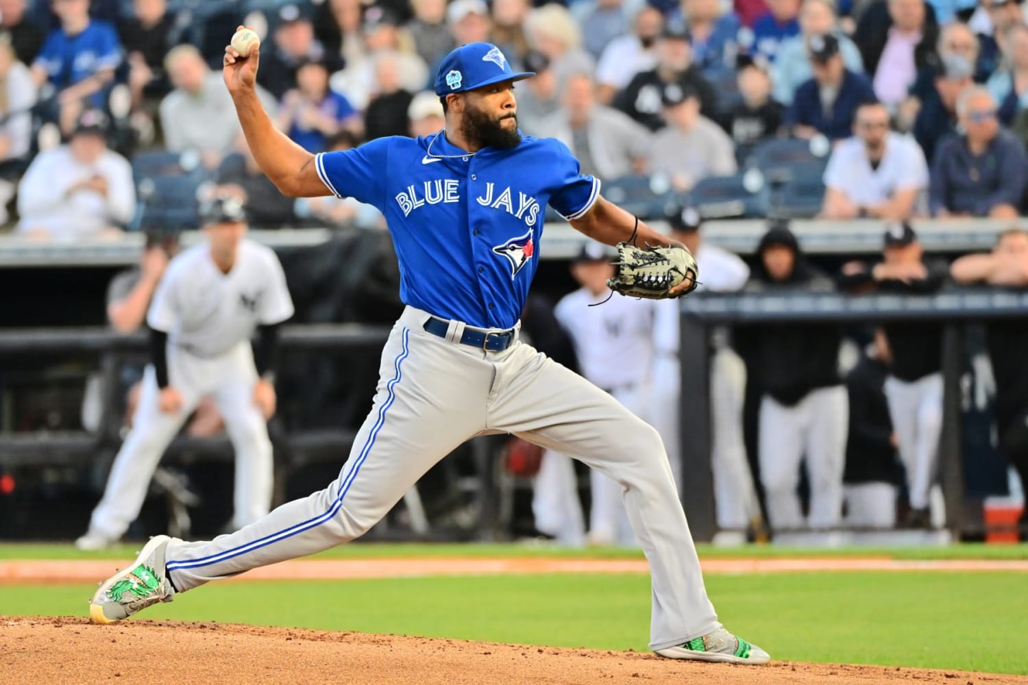 Who is Yankees 'fat boy' Blue Jays' John Schneider screamed at?