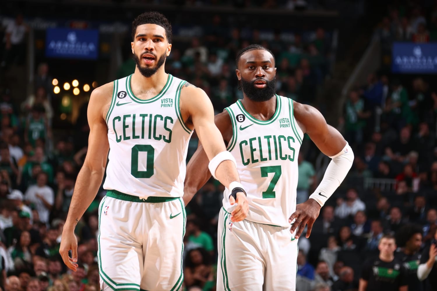 Jayson Tatum trolls Kevin Hart by giving him Deuce's jersey - CBS Boston