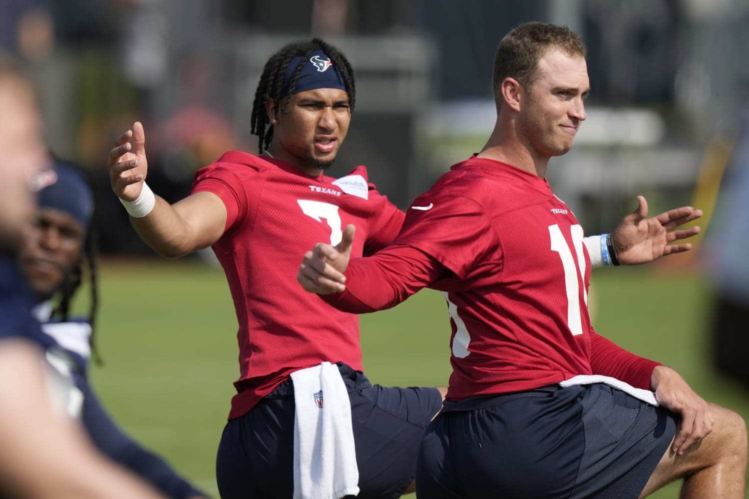 Patriots quarterbacks working out with draft prospect E.J. Perry - Pats  Pulpit