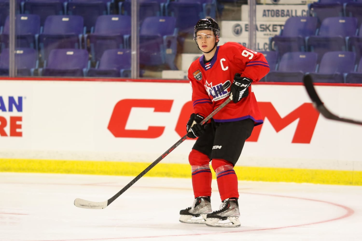 Canadiens surprise home crowd, select Juraj Slafkovský with top pick of 2022  NHL draft