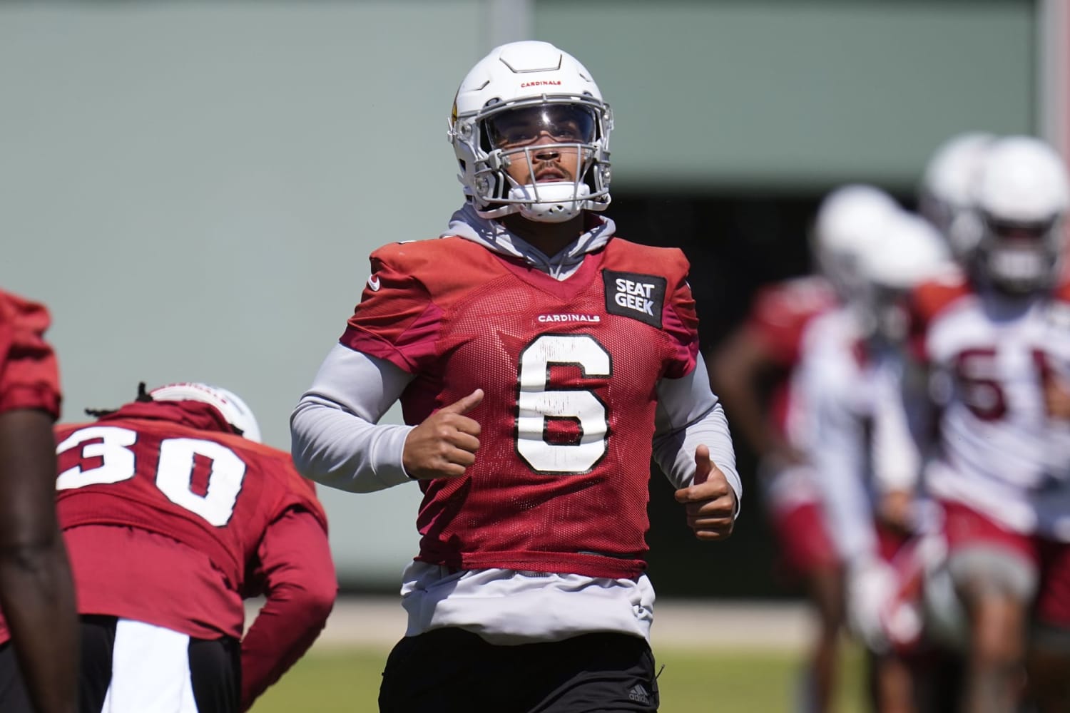 Cardinals' James Conner gets into a scuffle with 49ers' Talanoa Hufanga  after the game