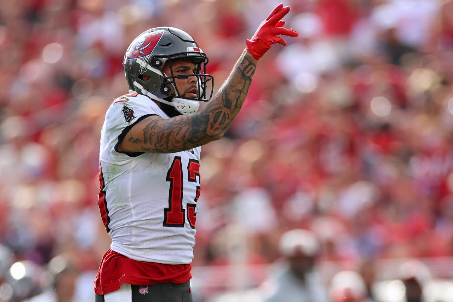 Should Jets look to acquire 4x Pro Bowler Mike Evans?