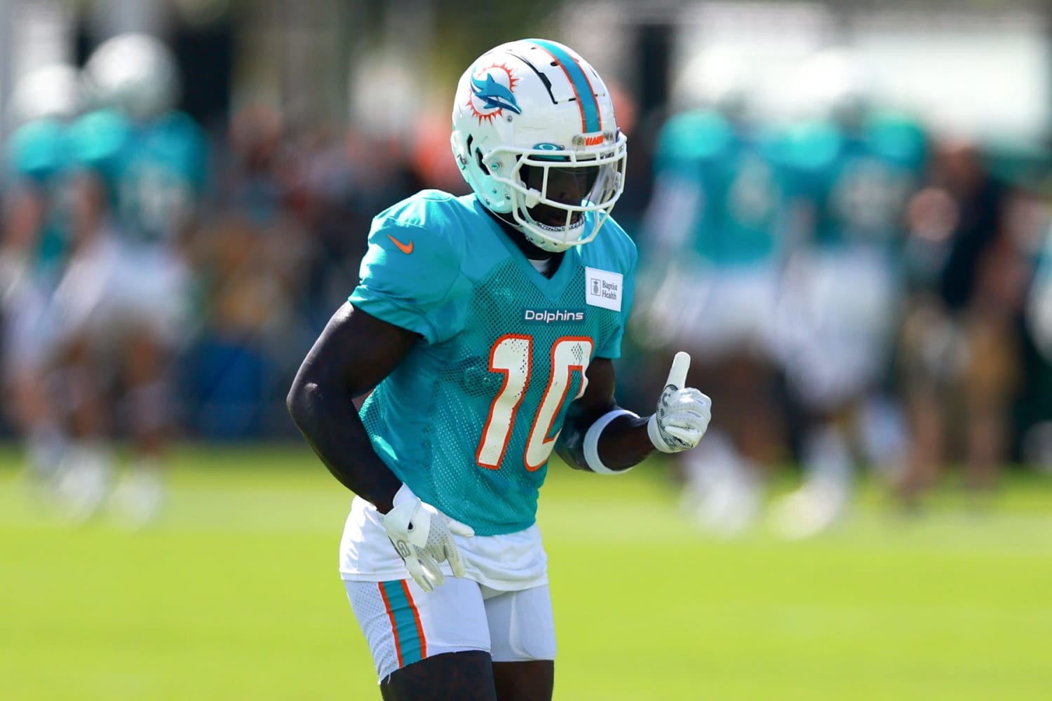 All about speed: Dolphins' Tyreek Hill makes fast impression - CBS Miami