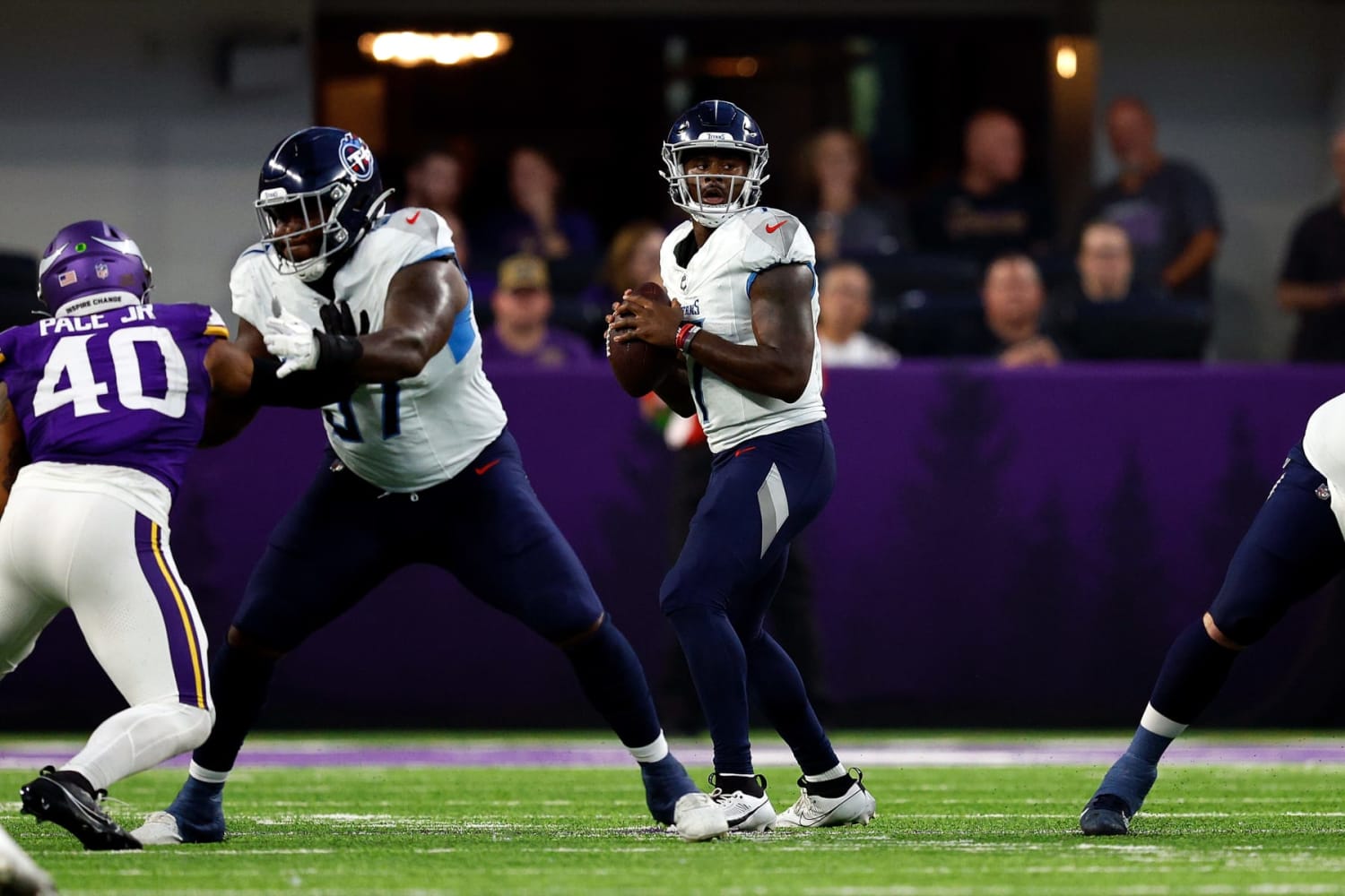 Titans trample the Vikings in a 24-16 preseason victory with 281 rushing  yards - The San Diego Union-Tribune