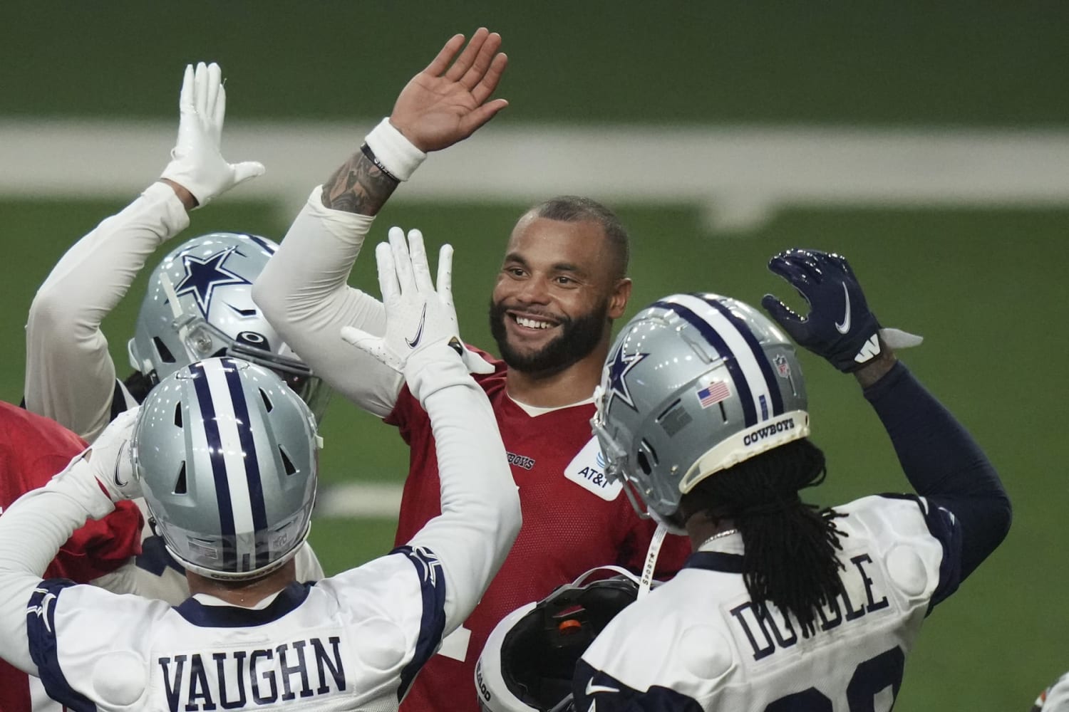 Cowboys news: Dak Prescott praises Deuce Vaughn, Tyler Smith make