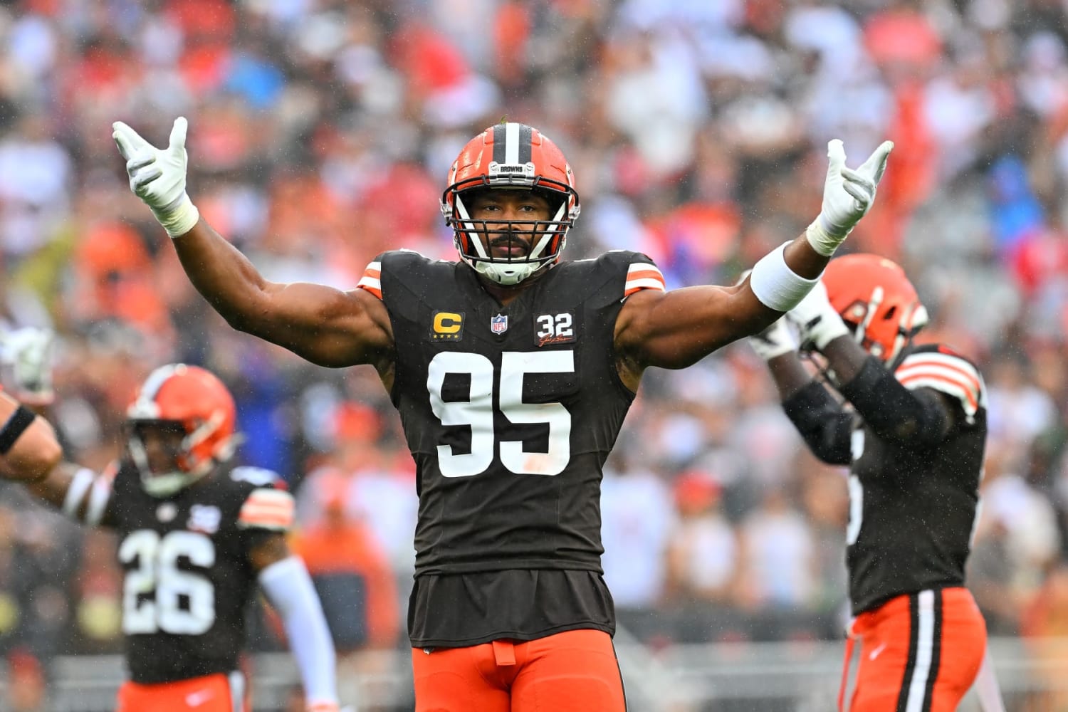 Miller Forristall of the Cleveland Browns celebrates after a first News  Photo - Getty Images