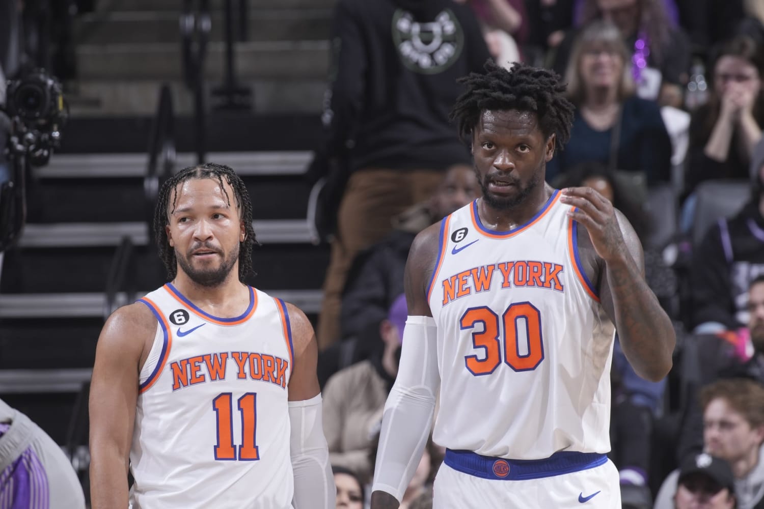 Suns eyeing Derrick Rose amid potential buyout from Knicks
