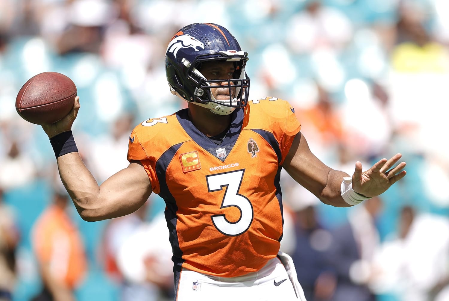 Broncos' Russell Wilson has roller coaster debut in Sean Payton's offense;  inside QB's outing vs. Cardinals 