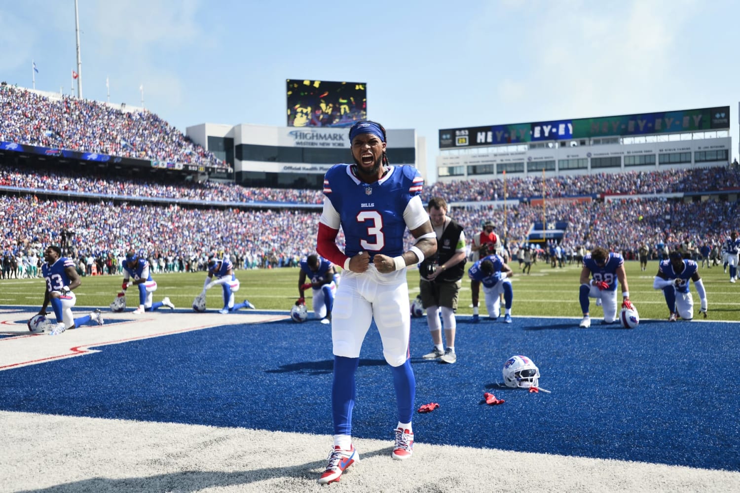 Damar Hamlin jersey sales skyrocket; Fanatics to donate proceeds to Bills  safety's charity 