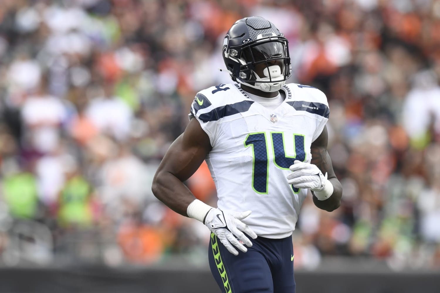 DK Metcalf showed up to the stadium today in a Steve Largent jersey! :  r/Seahawks