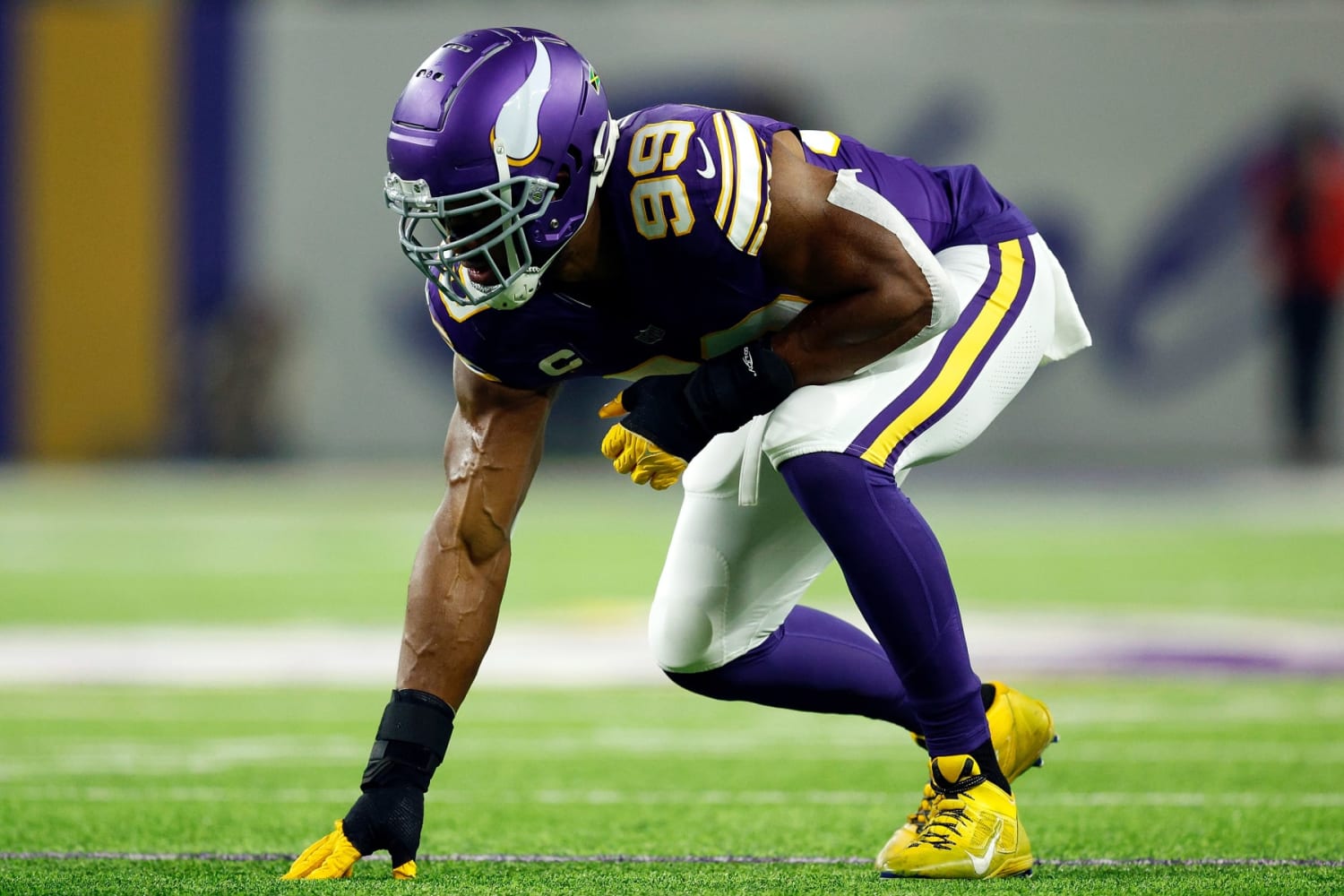 Alexander Mattison shares racist message sent from fan after Vikings' loss  to Eagles