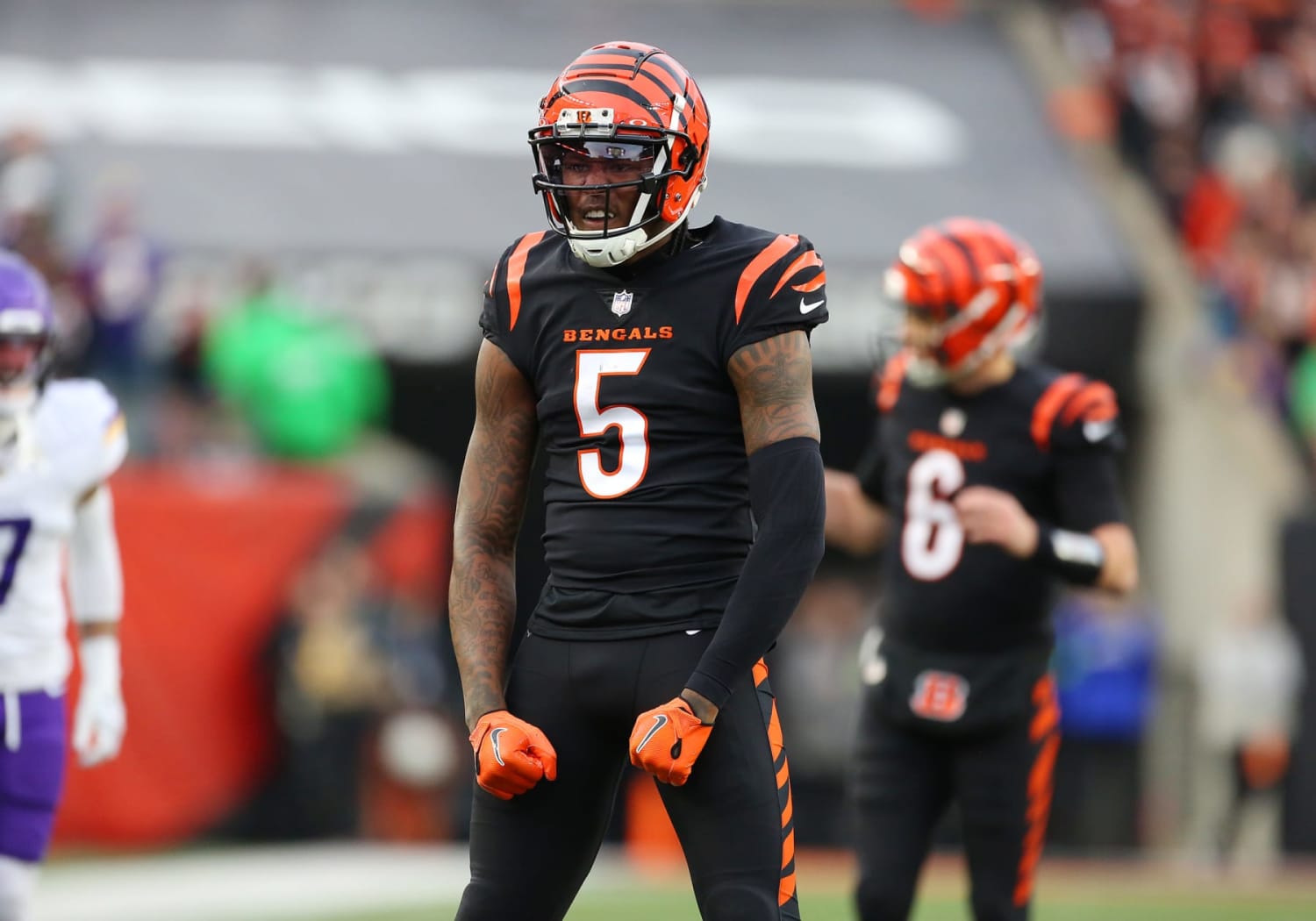 Bengals WR Ja'Marr Chase day to day with shoulder injury. DT Reader and CB  Ivey lost for the season, National Sports